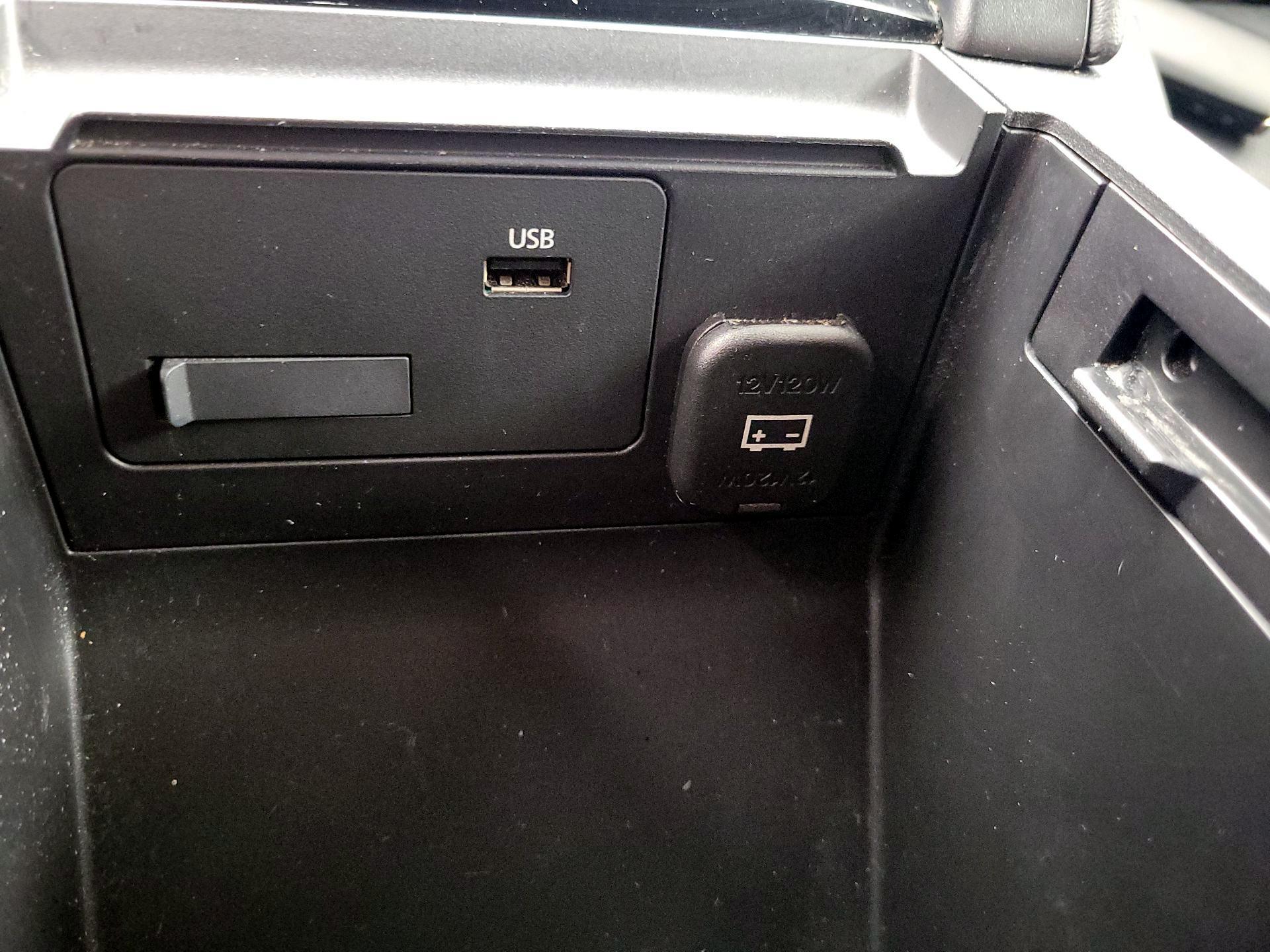 Thumbnail: 2021 Mazda Mazda3 - 19