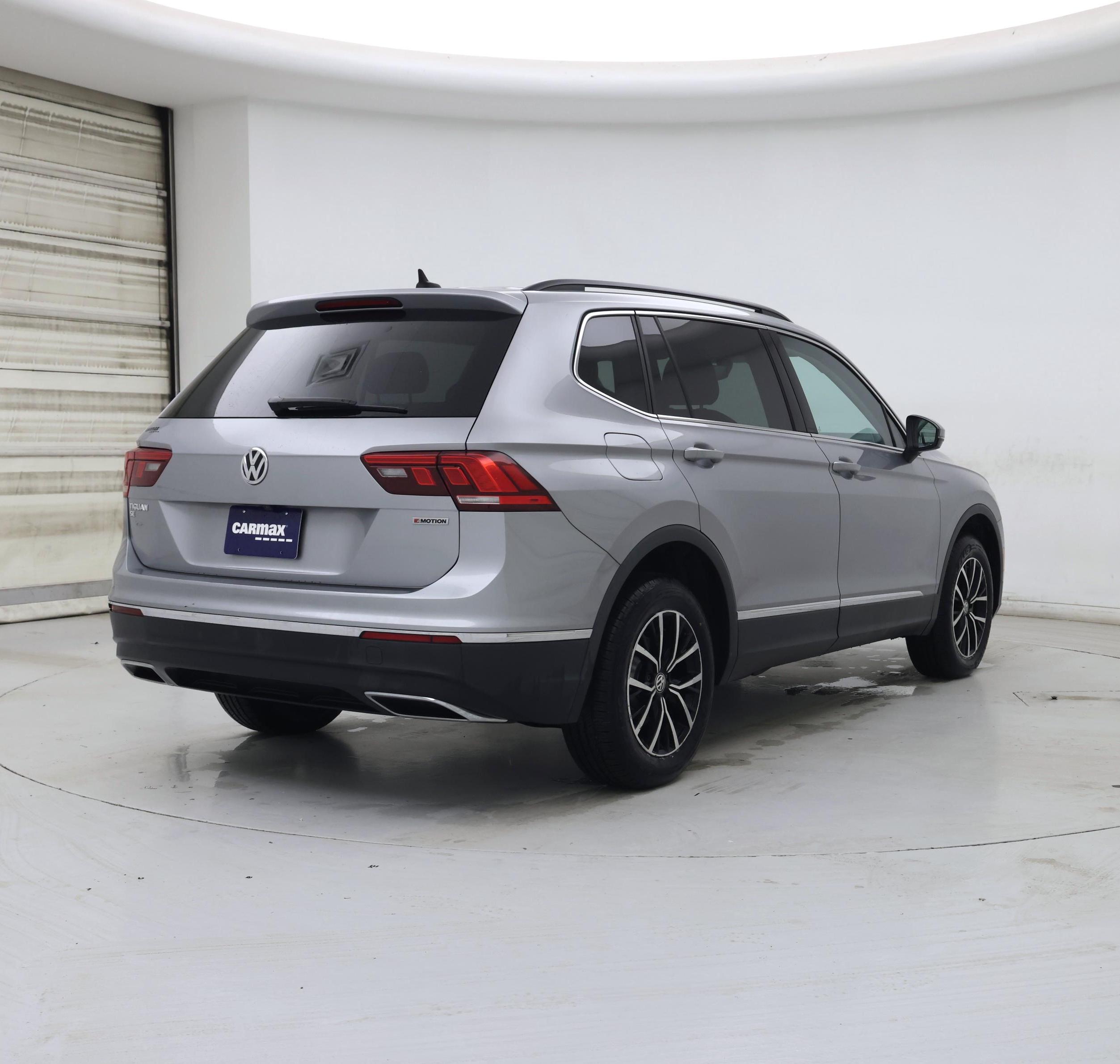 Thumbnail: 2021 Volkswagen Tiguan - 8