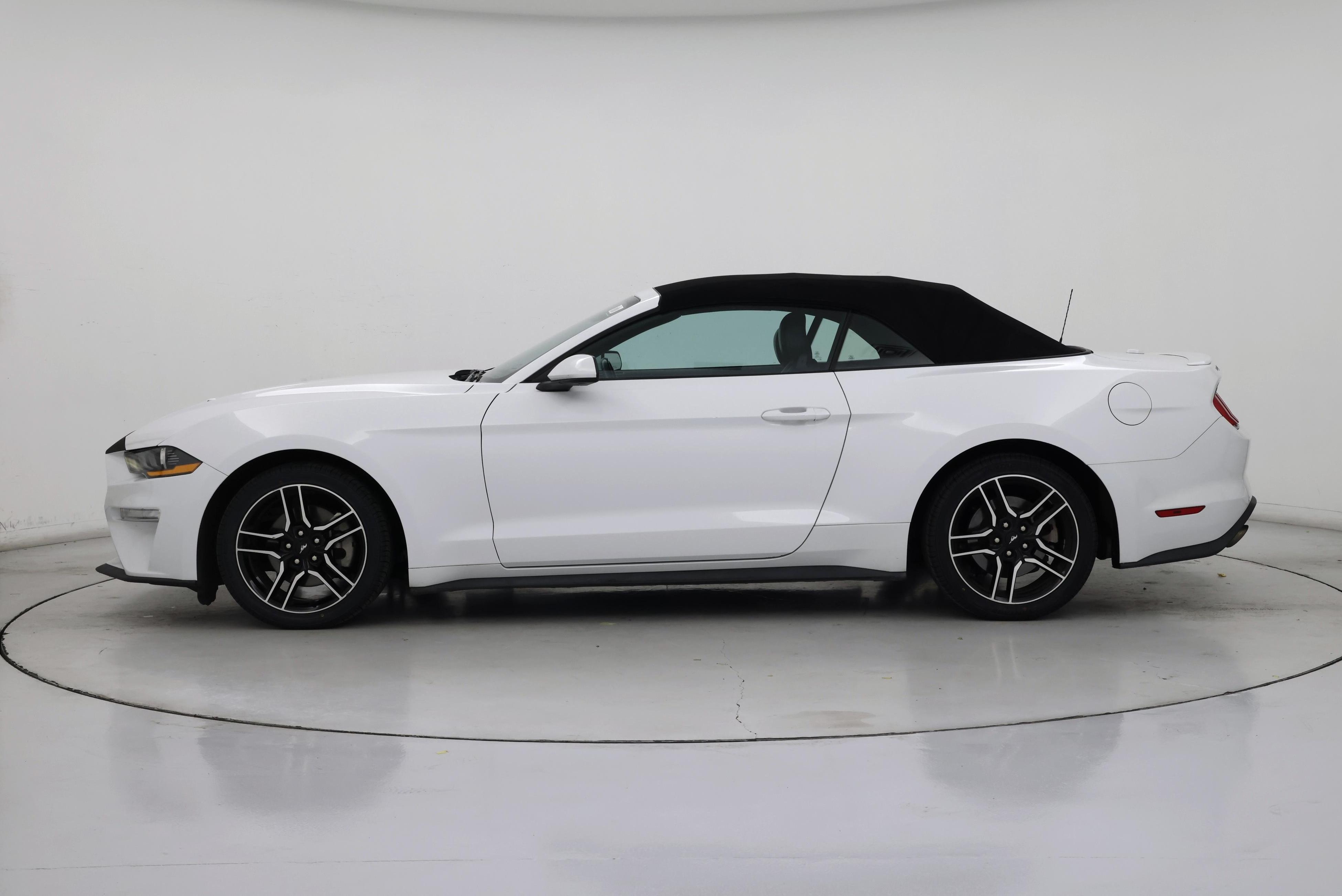Thumbnail: 2023 Ford Mustang - 3