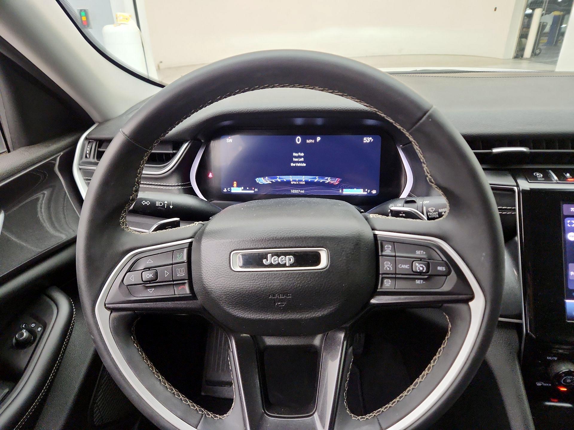 Thumbnail: 2023 Jeep Grand Cherokee - 10