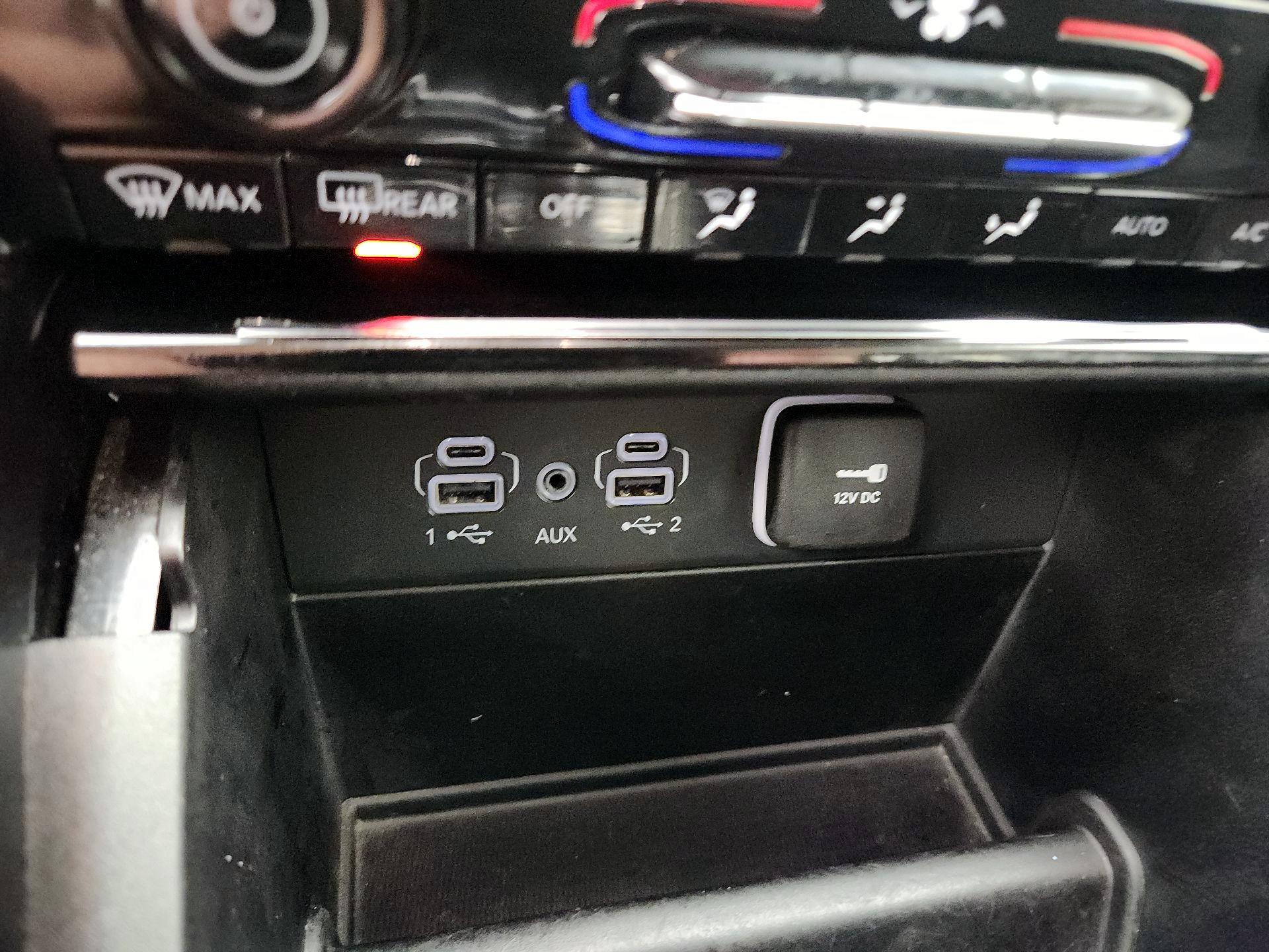 Thumbnail: 2023 Jeep Grand Cherokee - 18