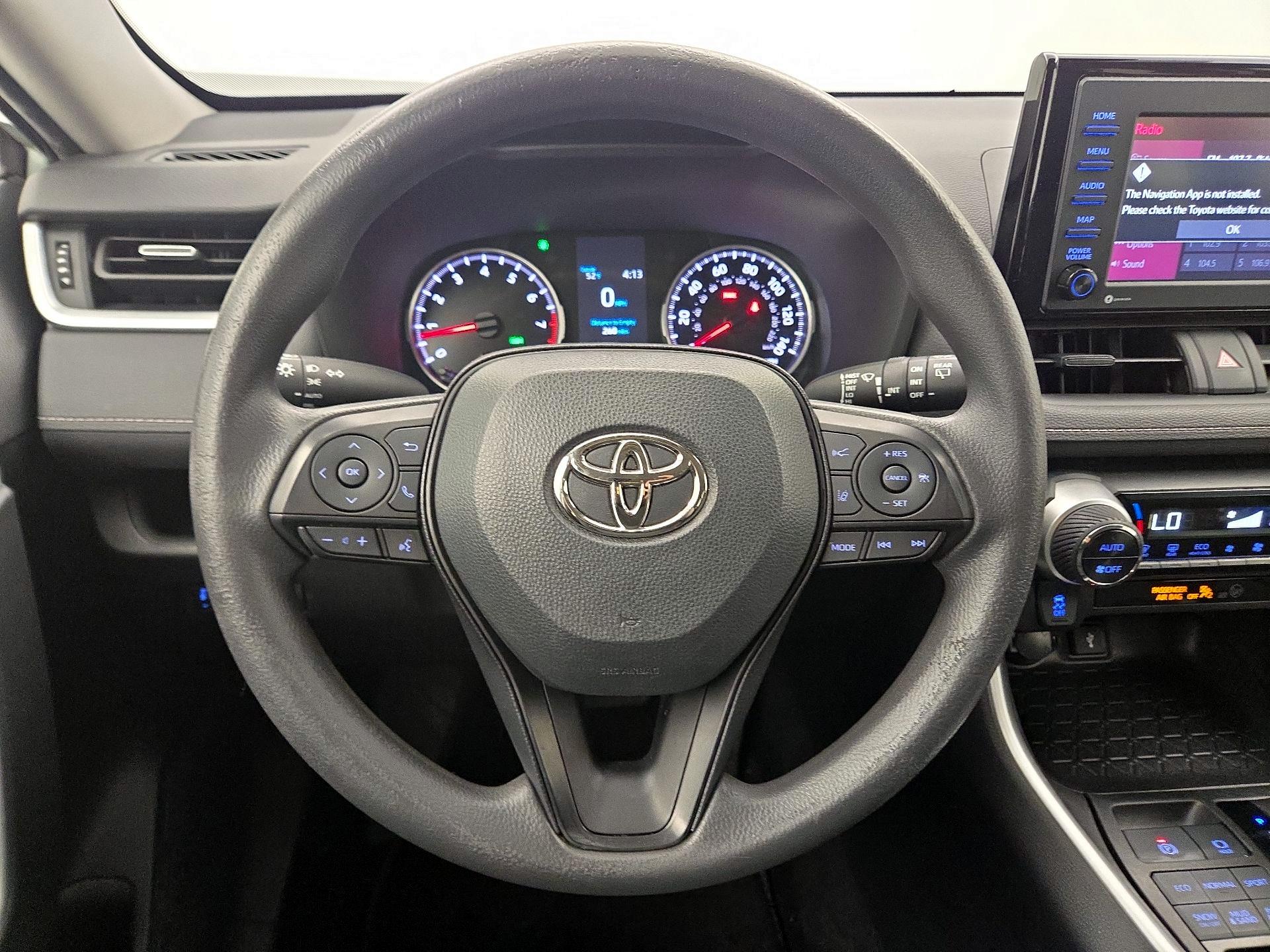 Thumbnail: 2022 Toyota RAV4 - 10