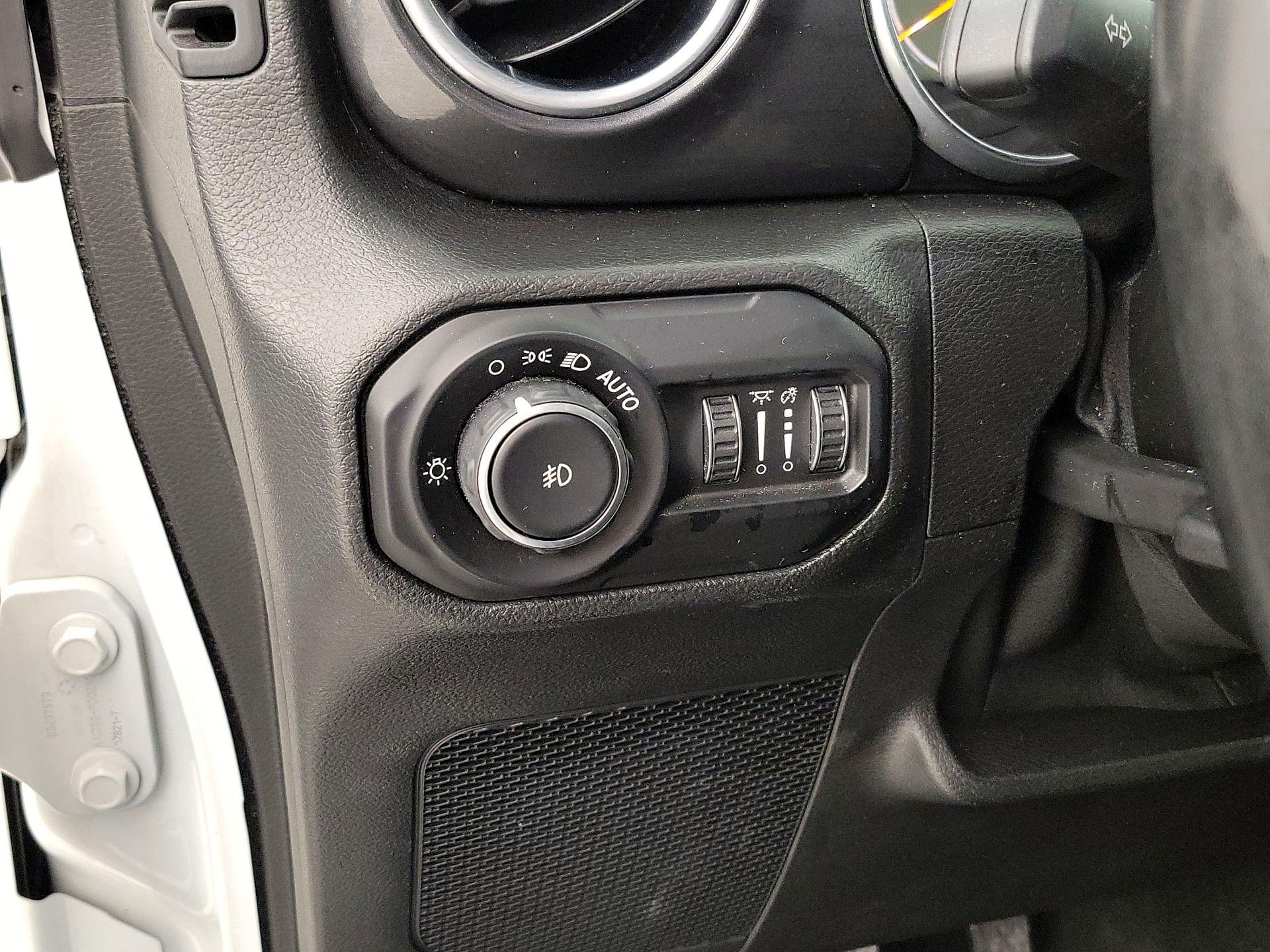 Thumbnail: 2021 Jeep Wrangler - 13