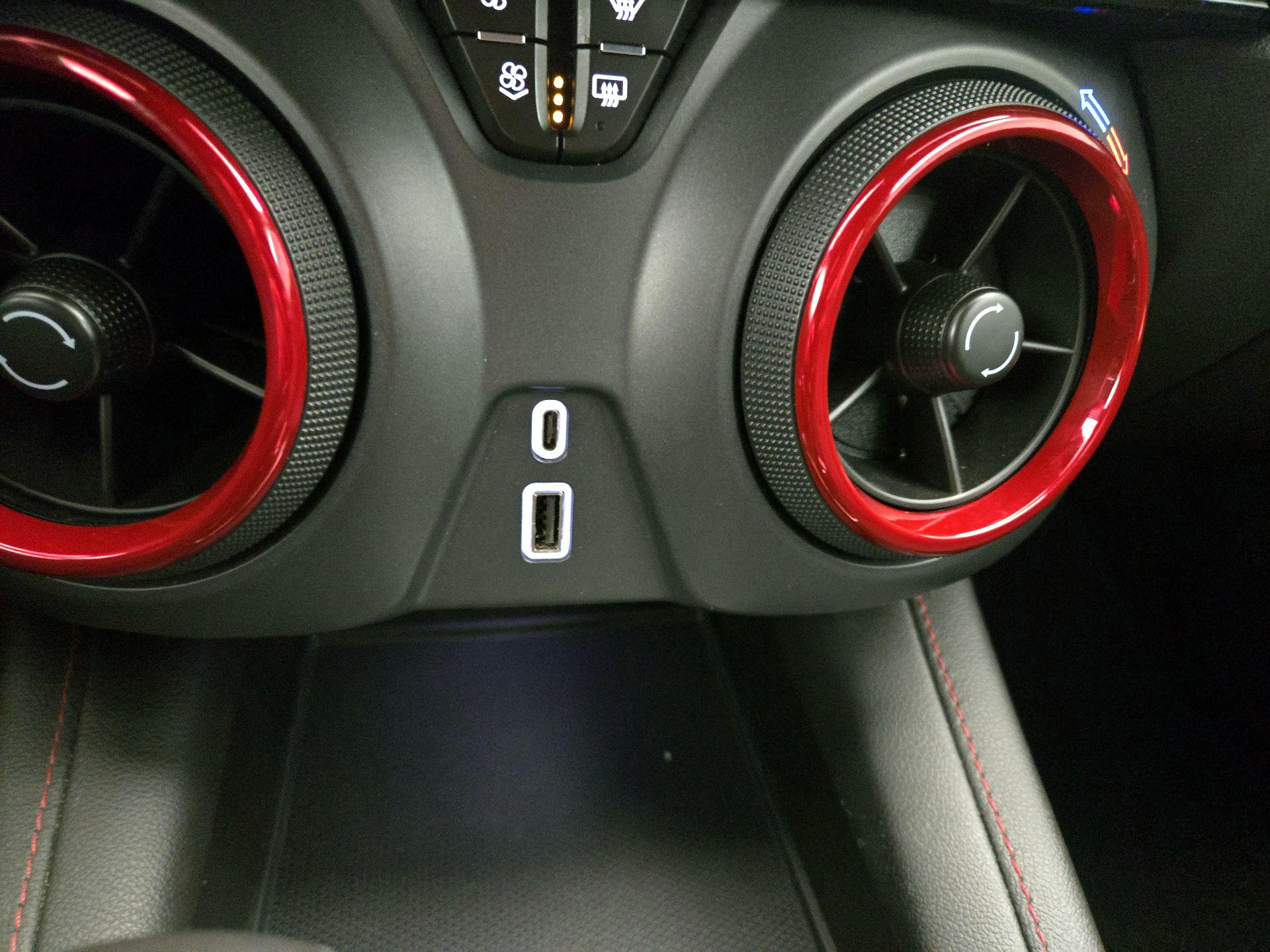 Thumbnail: 2021 Chevrolet Blazer - 19