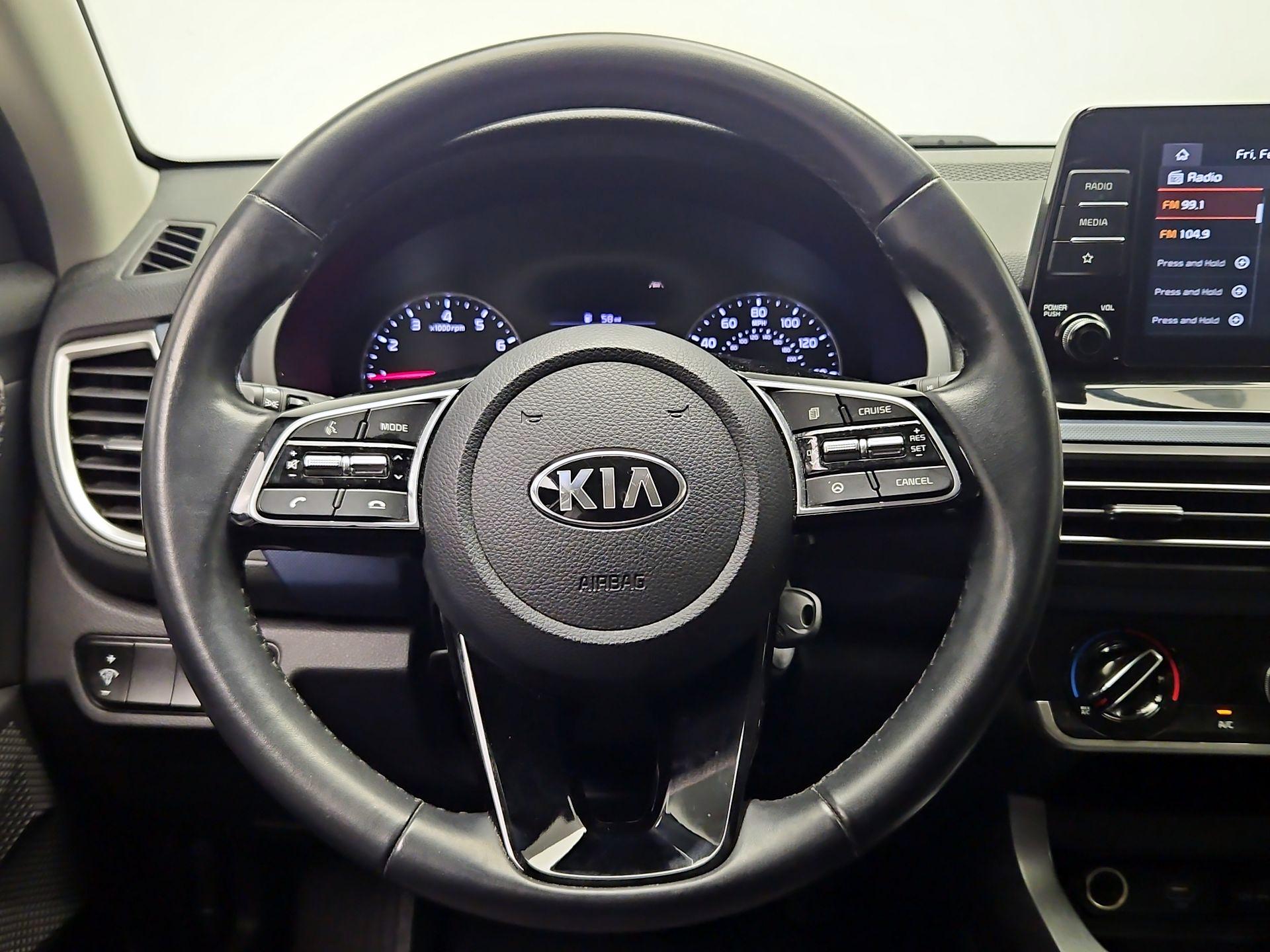 Thumbnail: 2021 Kia Seltos - 10