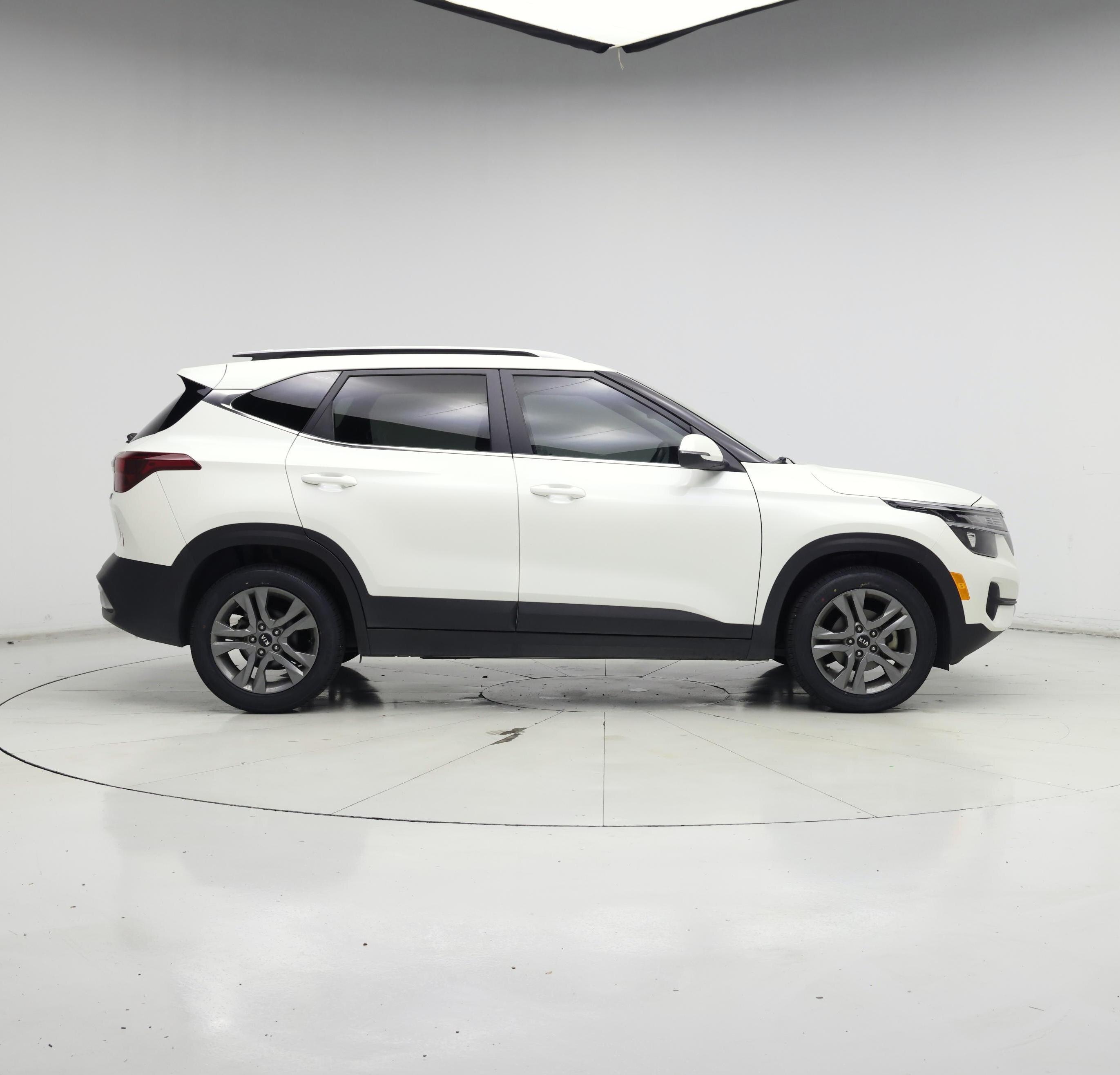 Thumbnail: 2021 Kia Seltos - 7