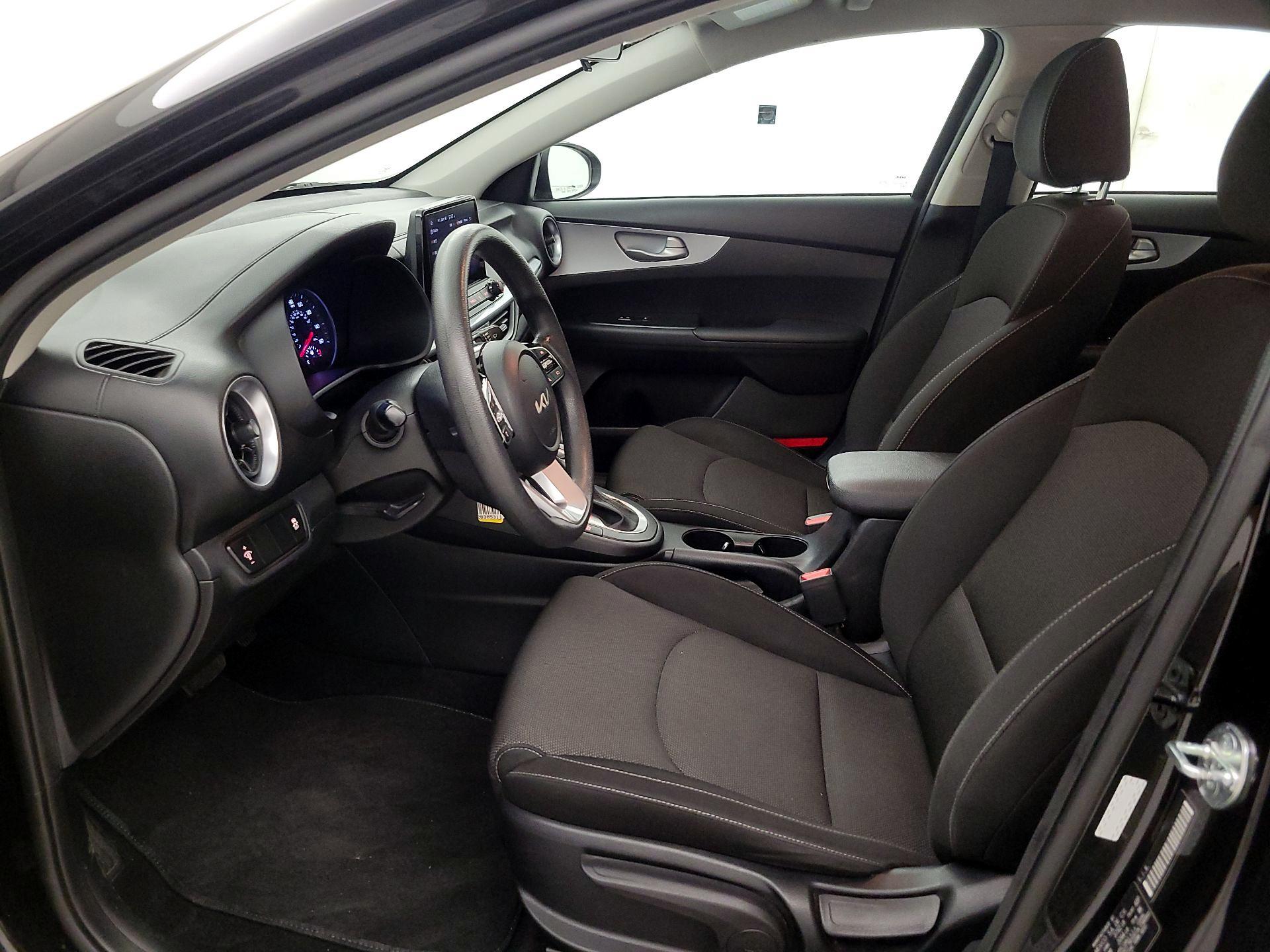 Thumbnail: 2023 Kia Forte - 11