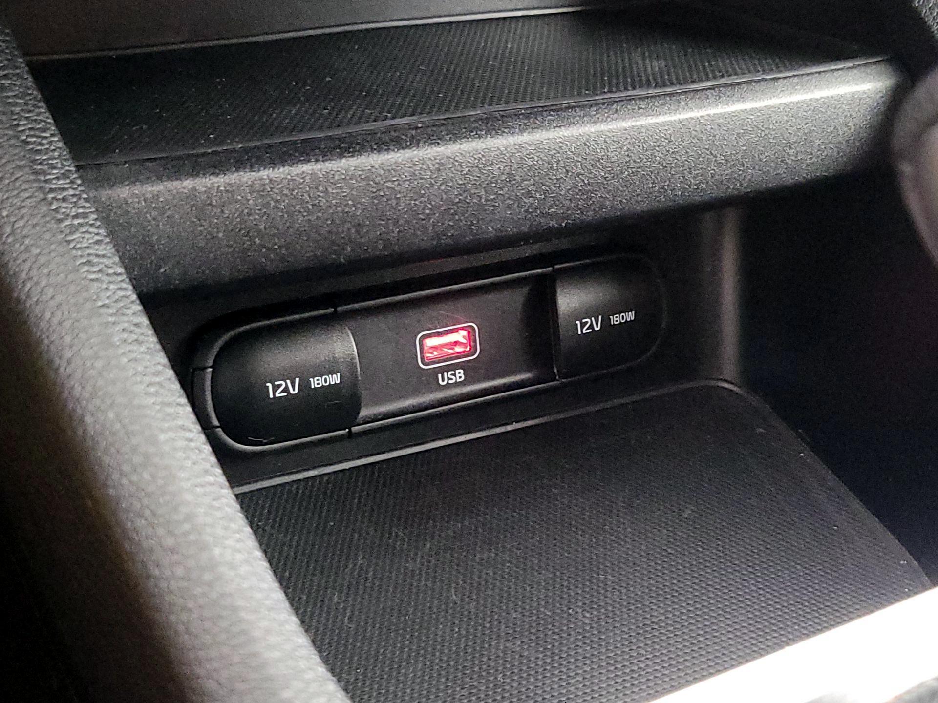 Thumbnail: 2023 Kia Forte - 18