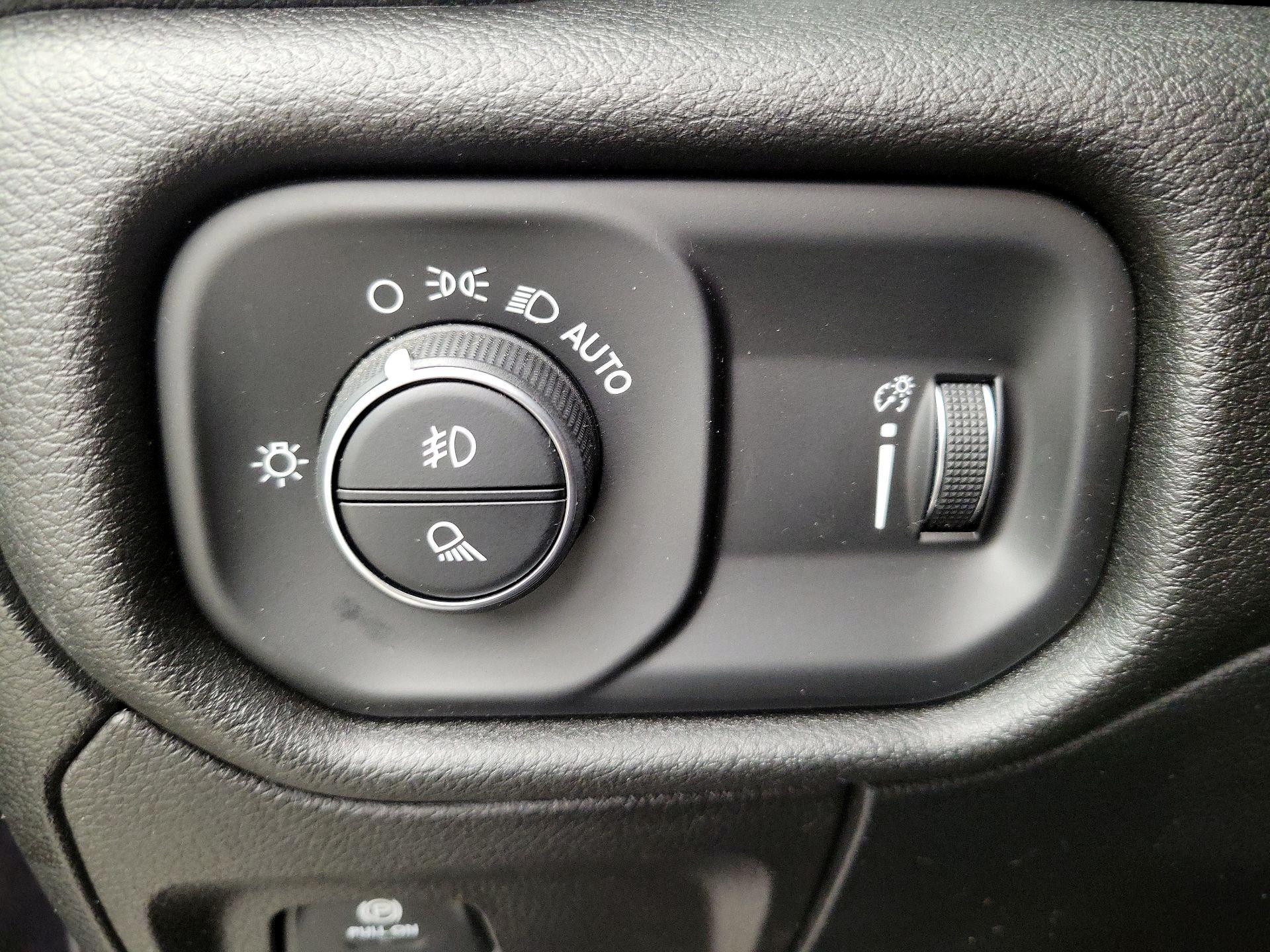 Thumbnail: 2021 RAM 1500 - 13