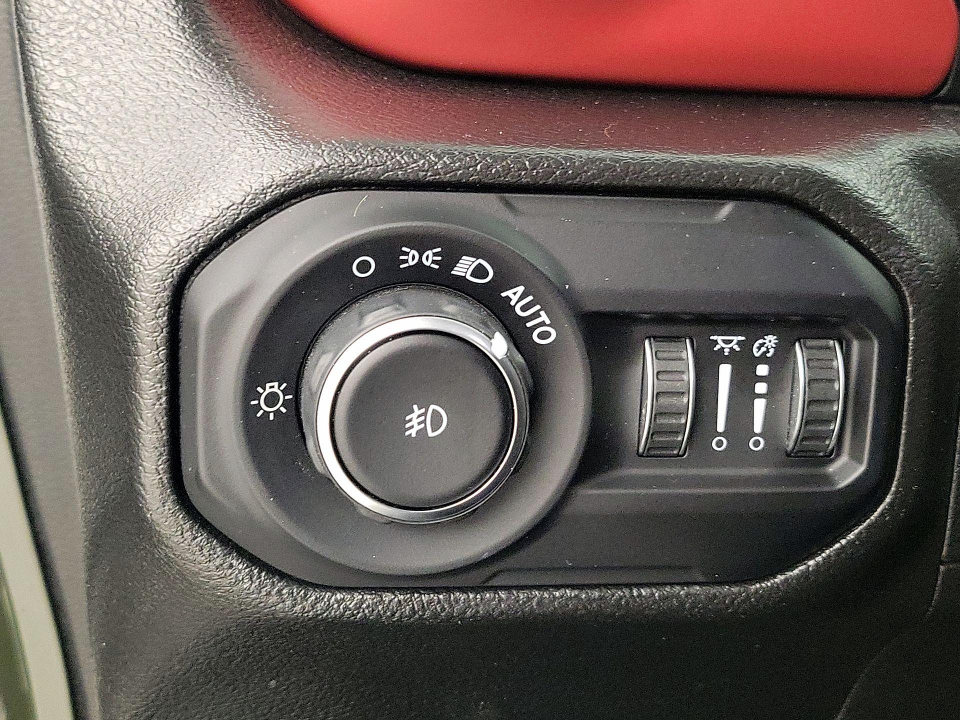 Thumbnail: 2022 Jeep Wrangler - 13