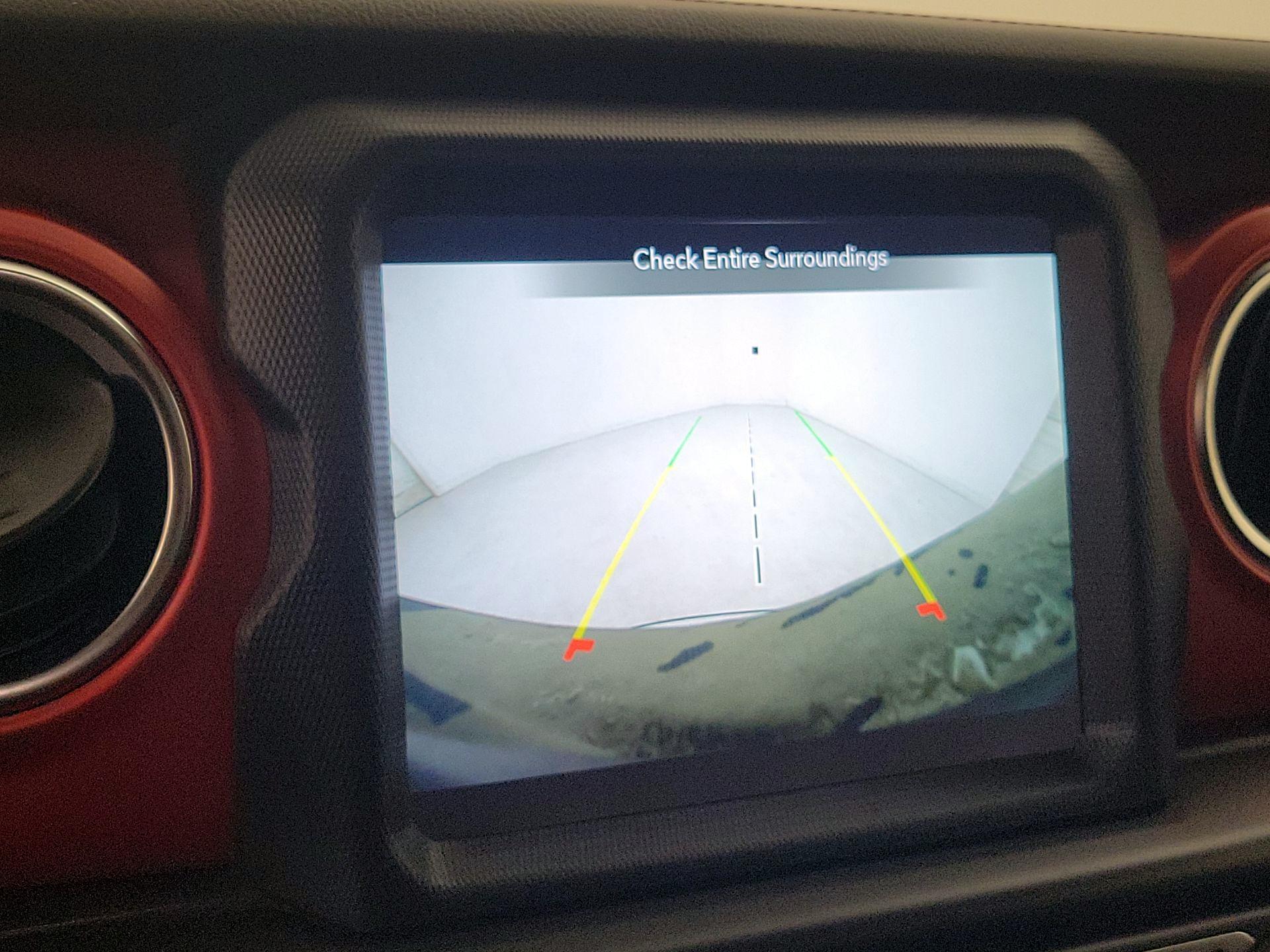 Thumbnail: 2022 Jeep Wrangler - 15