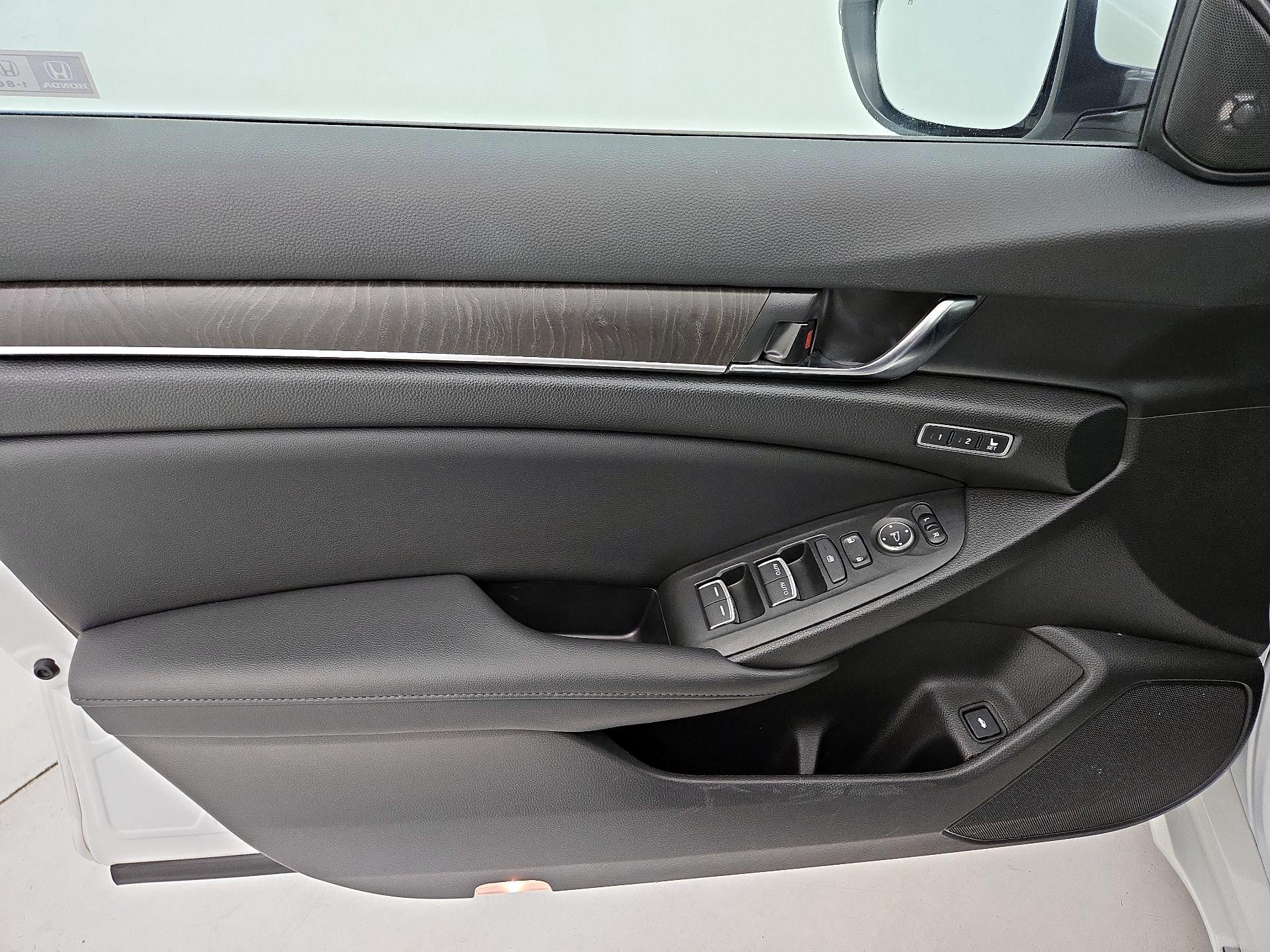 Thumbnail: 2022 Honda Accord - 12