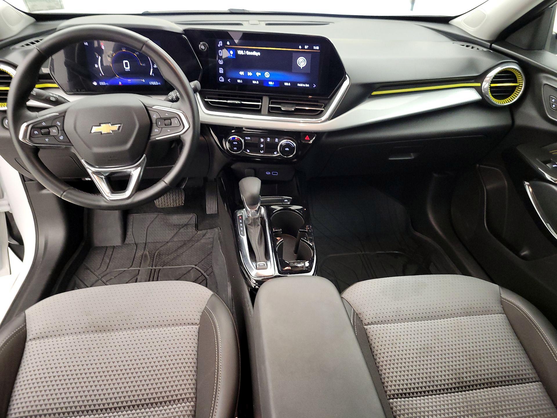 Thumbnail: 2024 Chevrolet Trax - 9