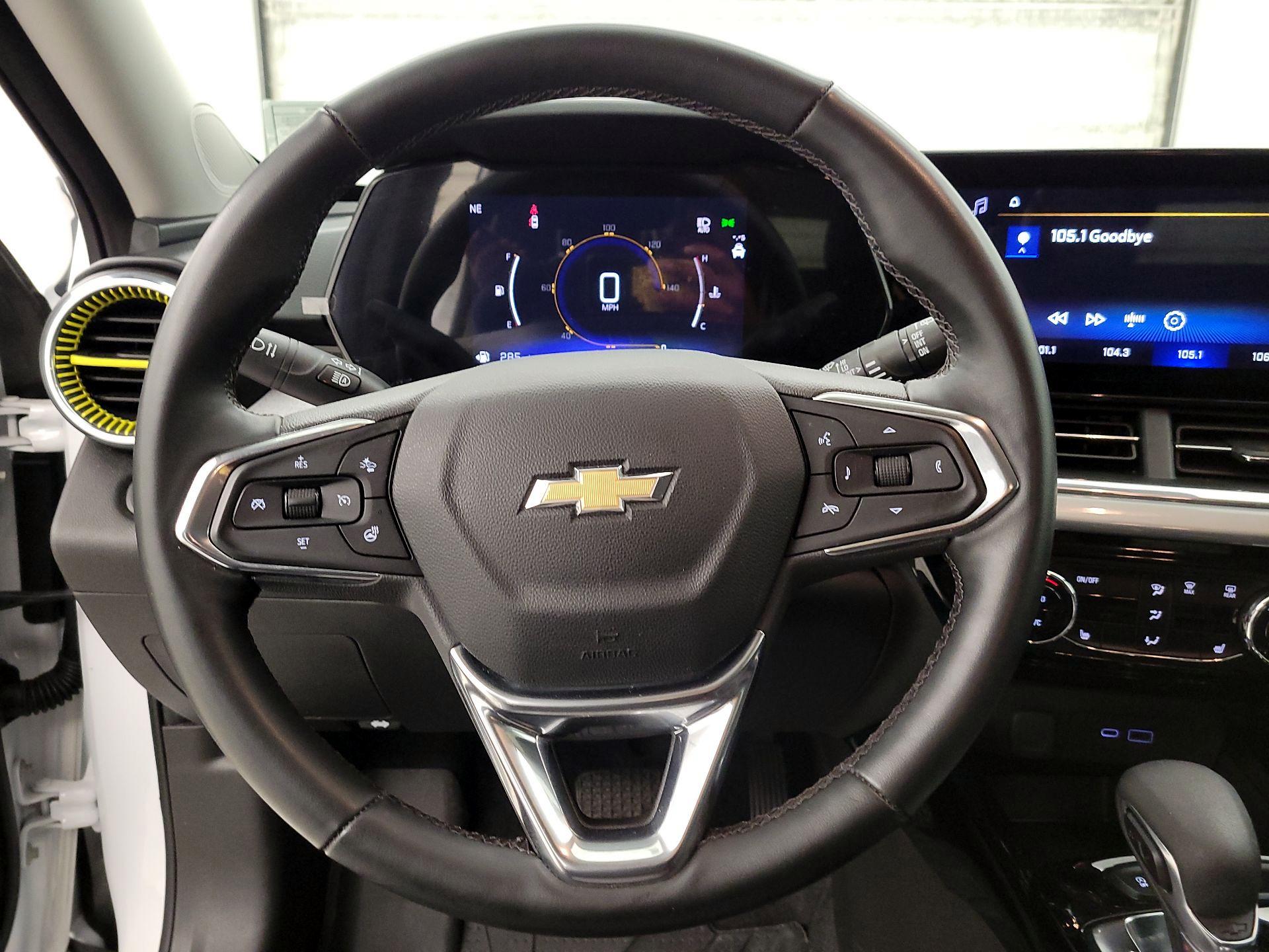 Thumbnail: 2024 Chevrolet Trax - 10