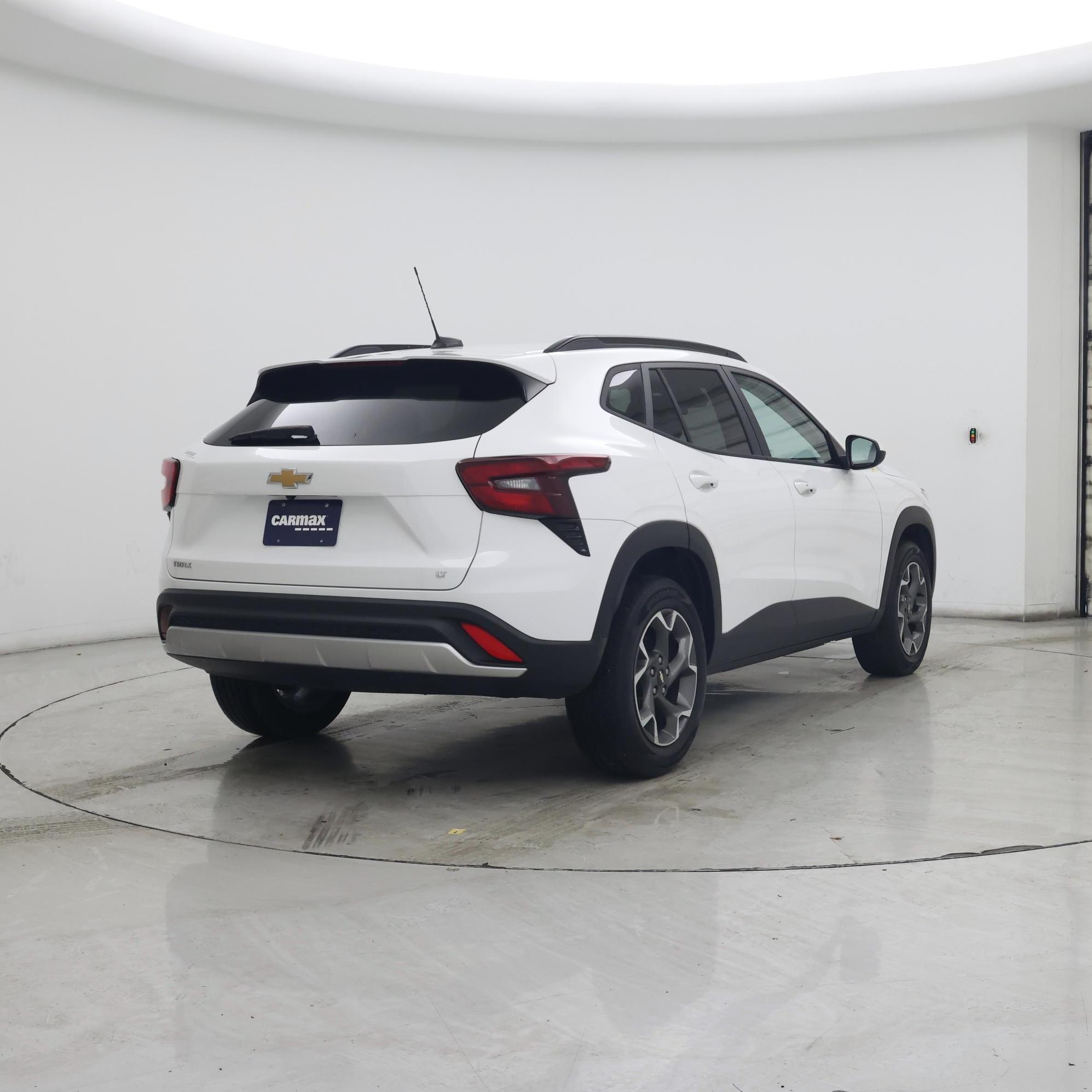 Thumbnail: 2024 Chevrolet Trax - 8