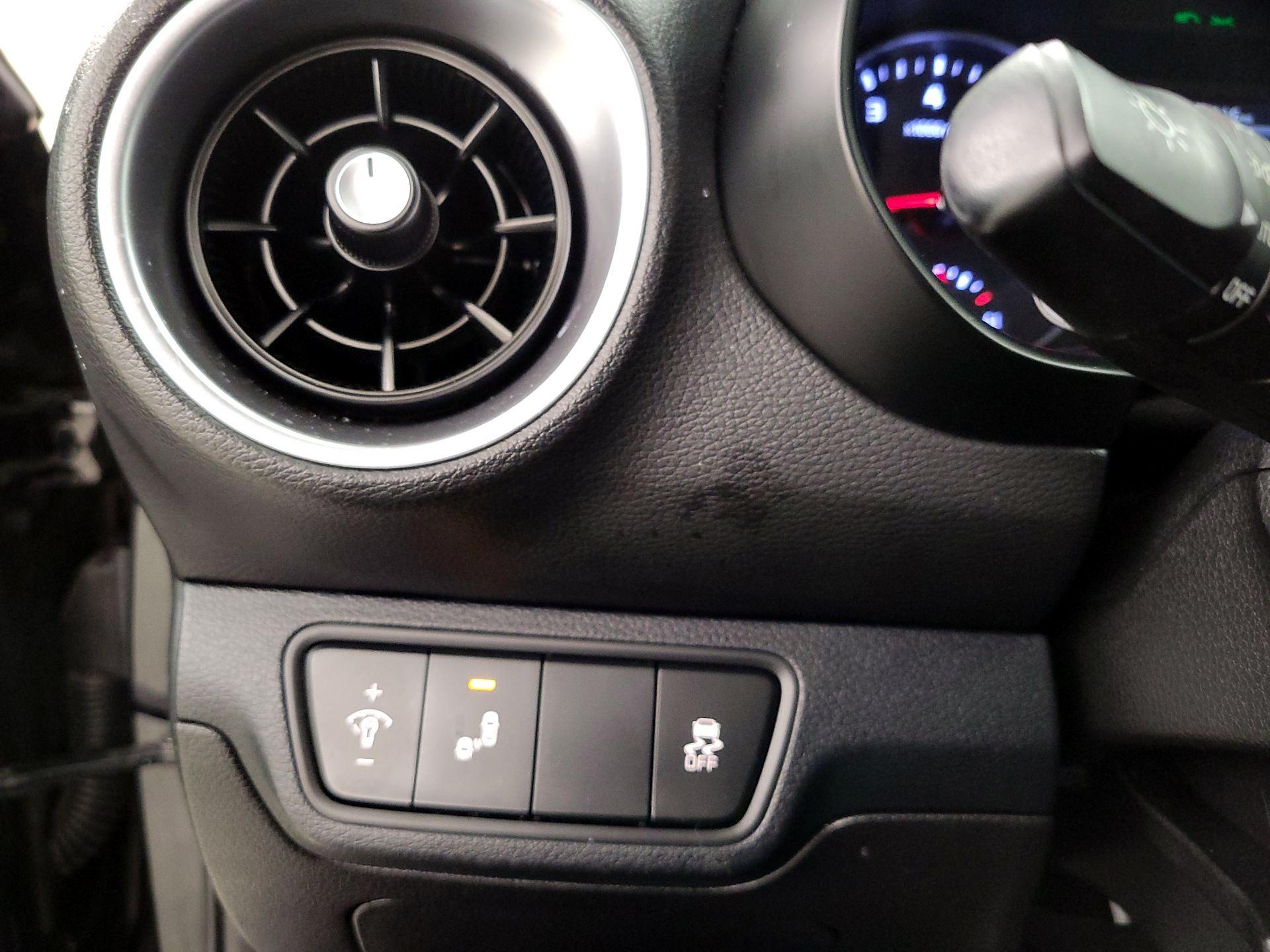 Thumbnail: 2023 Kia Forte - 13