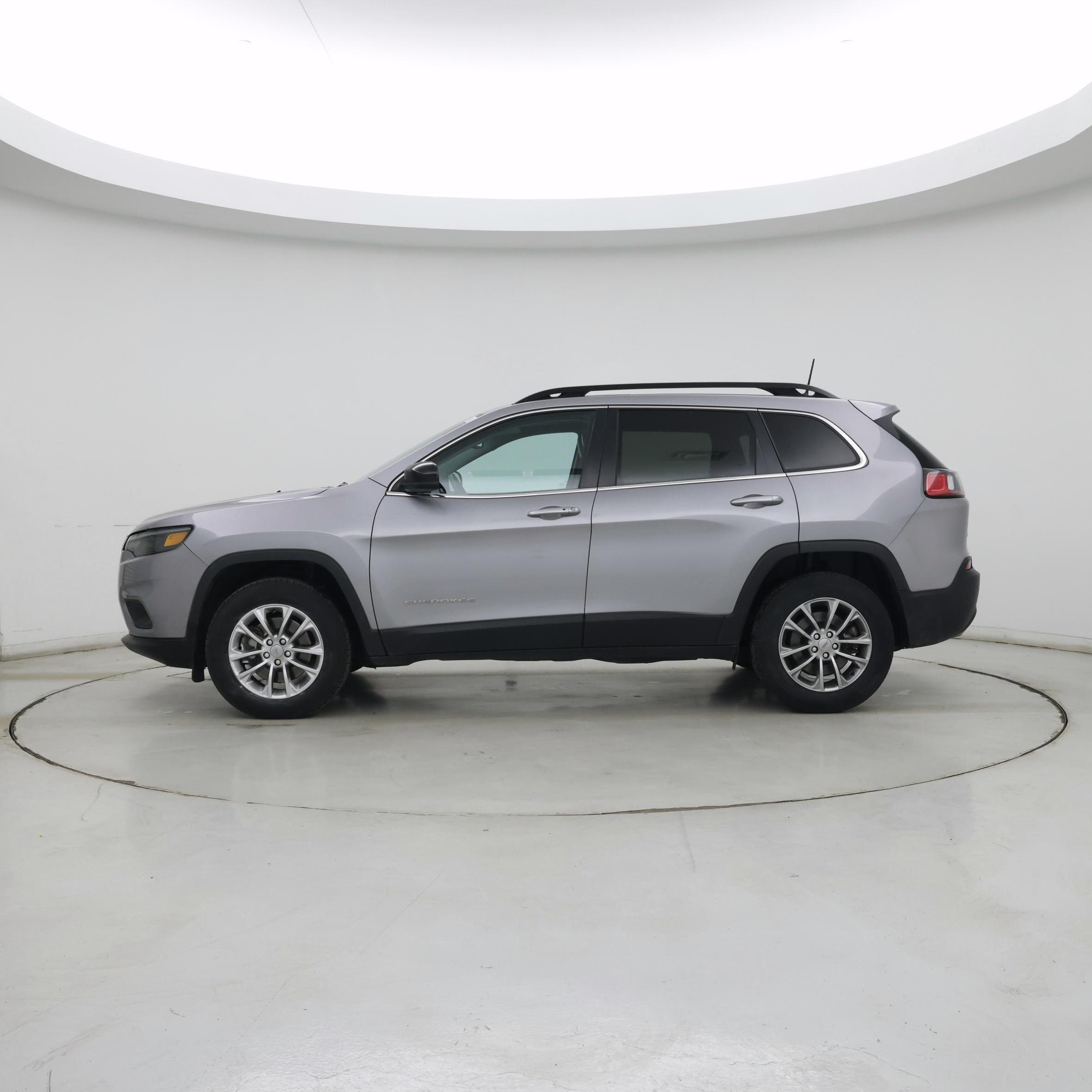 Thumbnail: 2022 Jeep Cherokee - 3