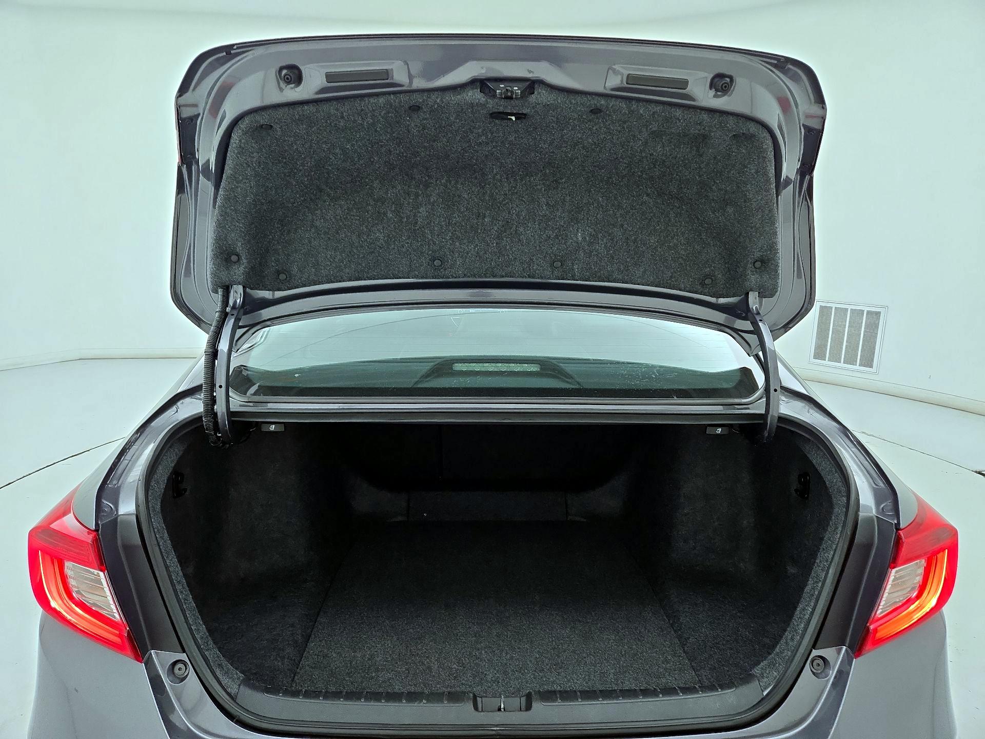 Thumbnail: 2021 Honda Accord - 20