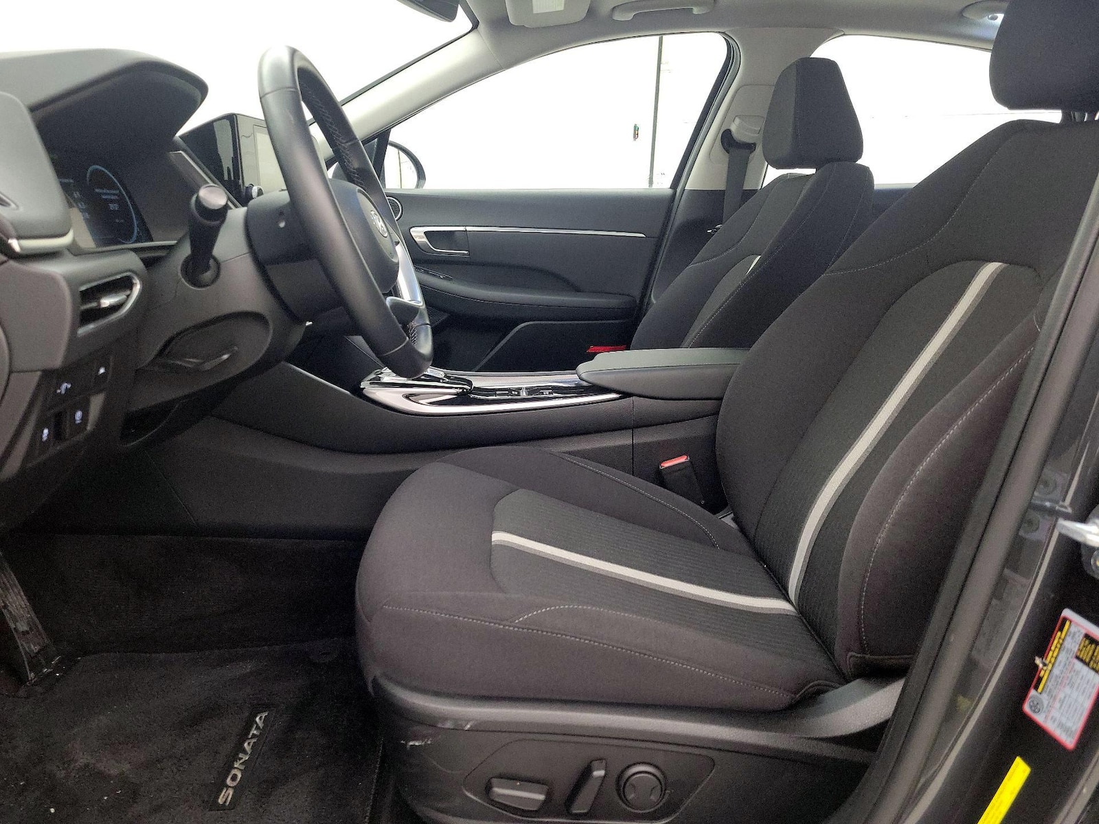 2022 Hyundai Sonata SEL - Photo 12