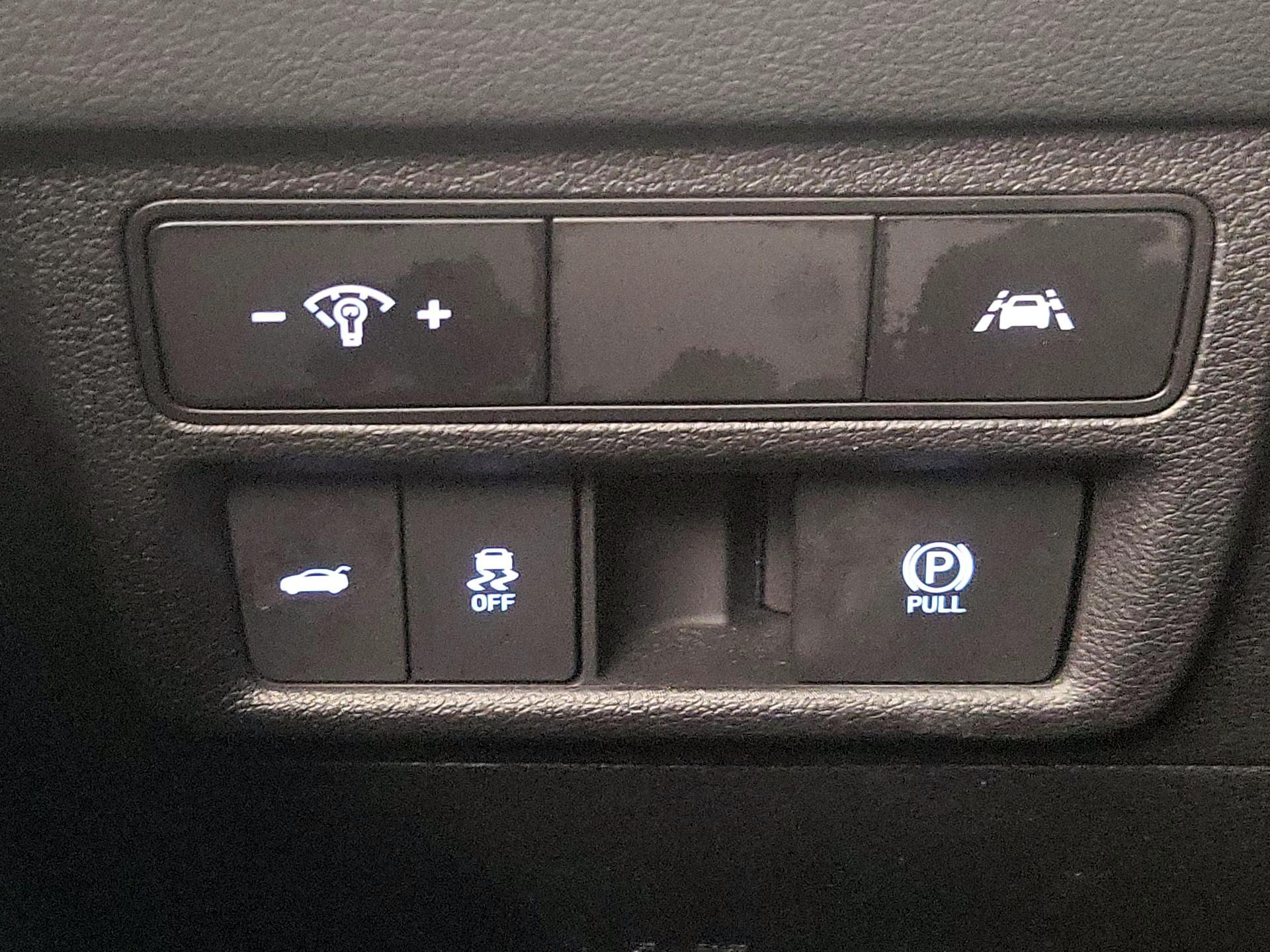 Thumbnail: 2022 Hyundai Sonata - 13