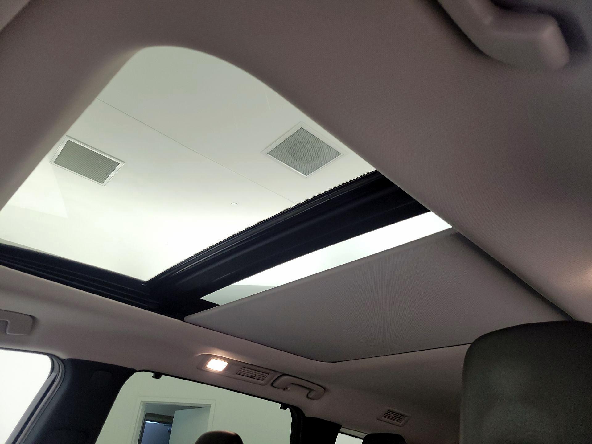 Thumbnail: 2023 INFINITI QX60 - 20