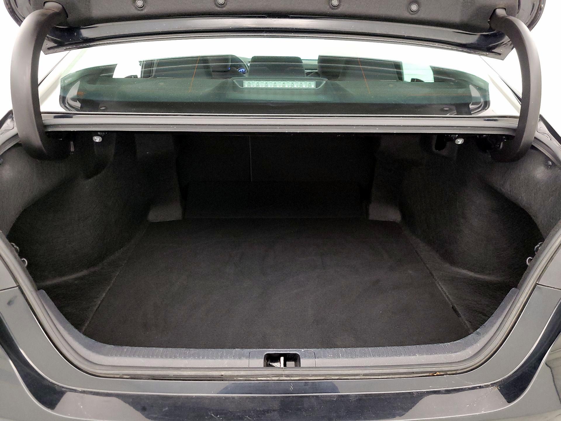 Thumbnail: 2023 Toyota Camry - 20