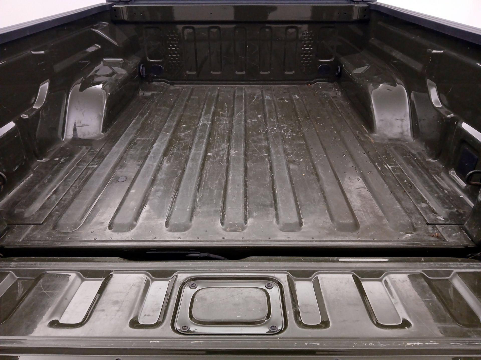 Thumbnail: 2021 Jeep Gladiator - 20