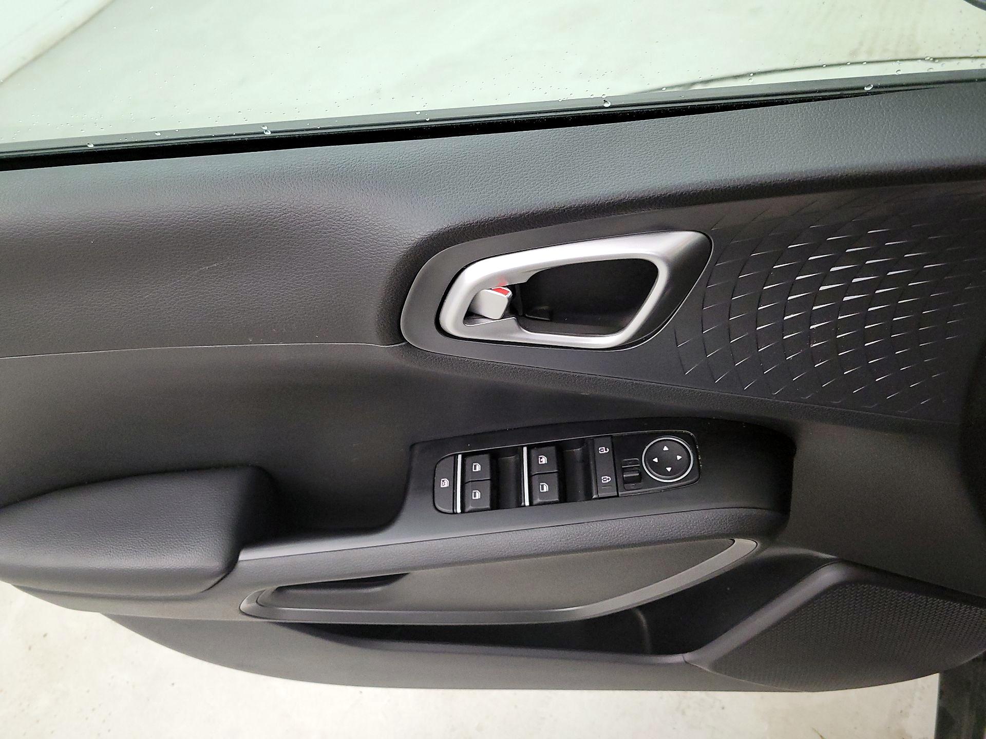 Thumbnail: 2020 Kia Soul - 12