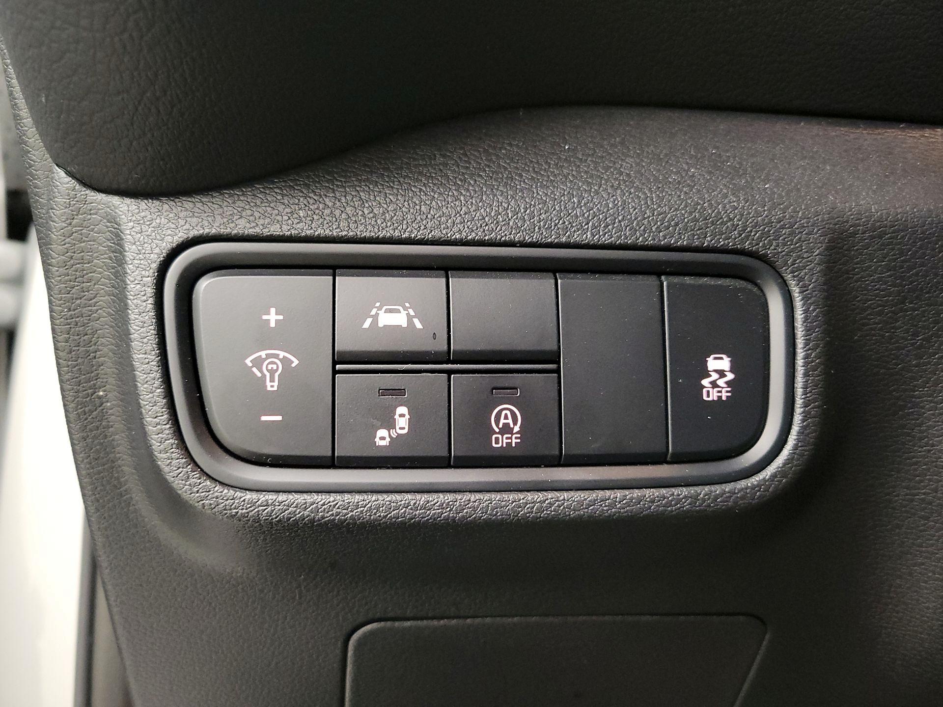 Thumbnail: 2020 Kia Soul - 13