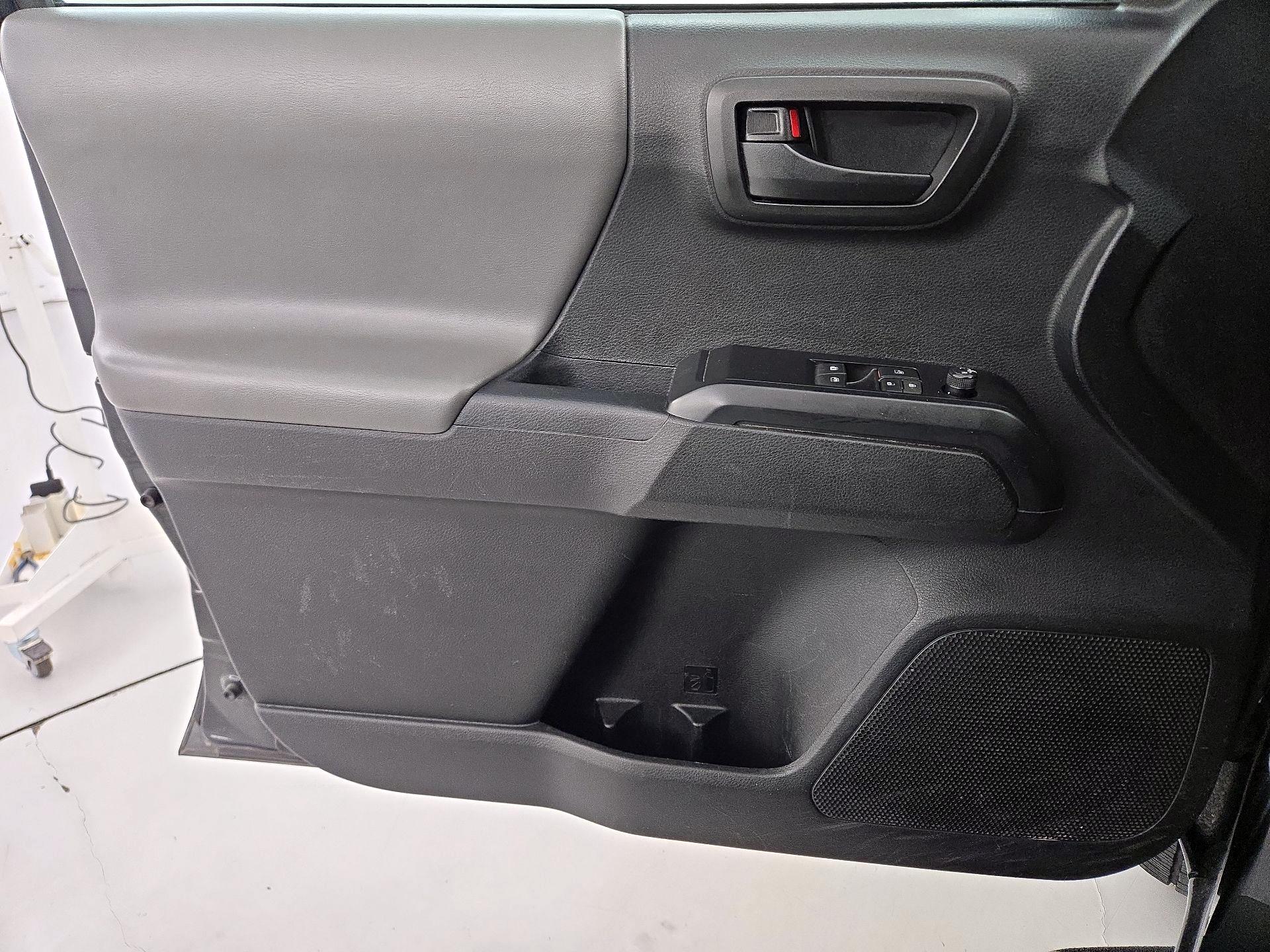 Thumbnail: 2023 Toyota Tacoma - 12