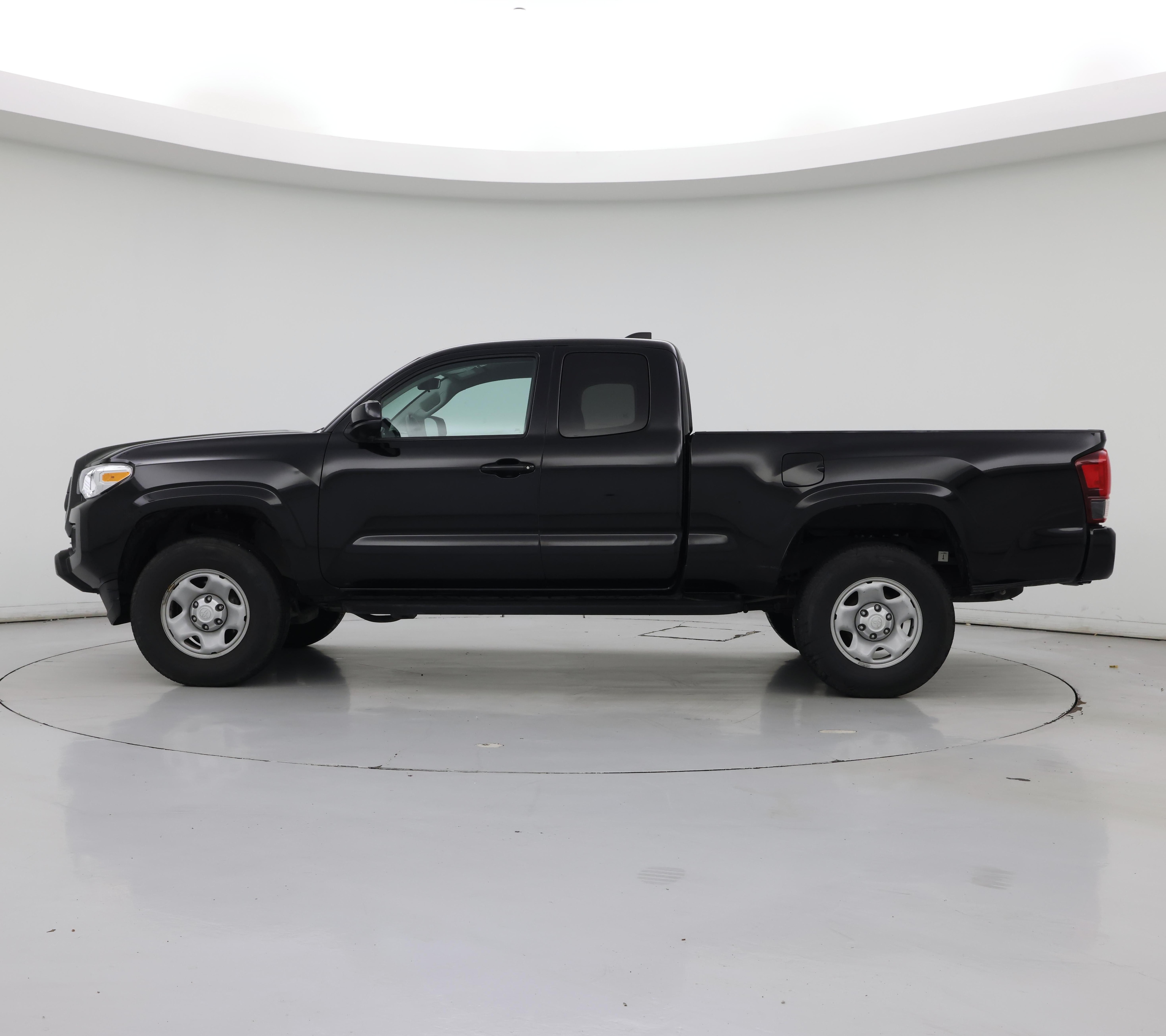 Thumbnail: 2023 Toyota Tacoma - 3