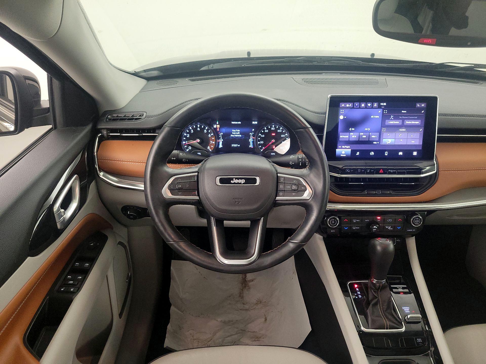 Thumbnail: 2022 Jeep Compass - 10