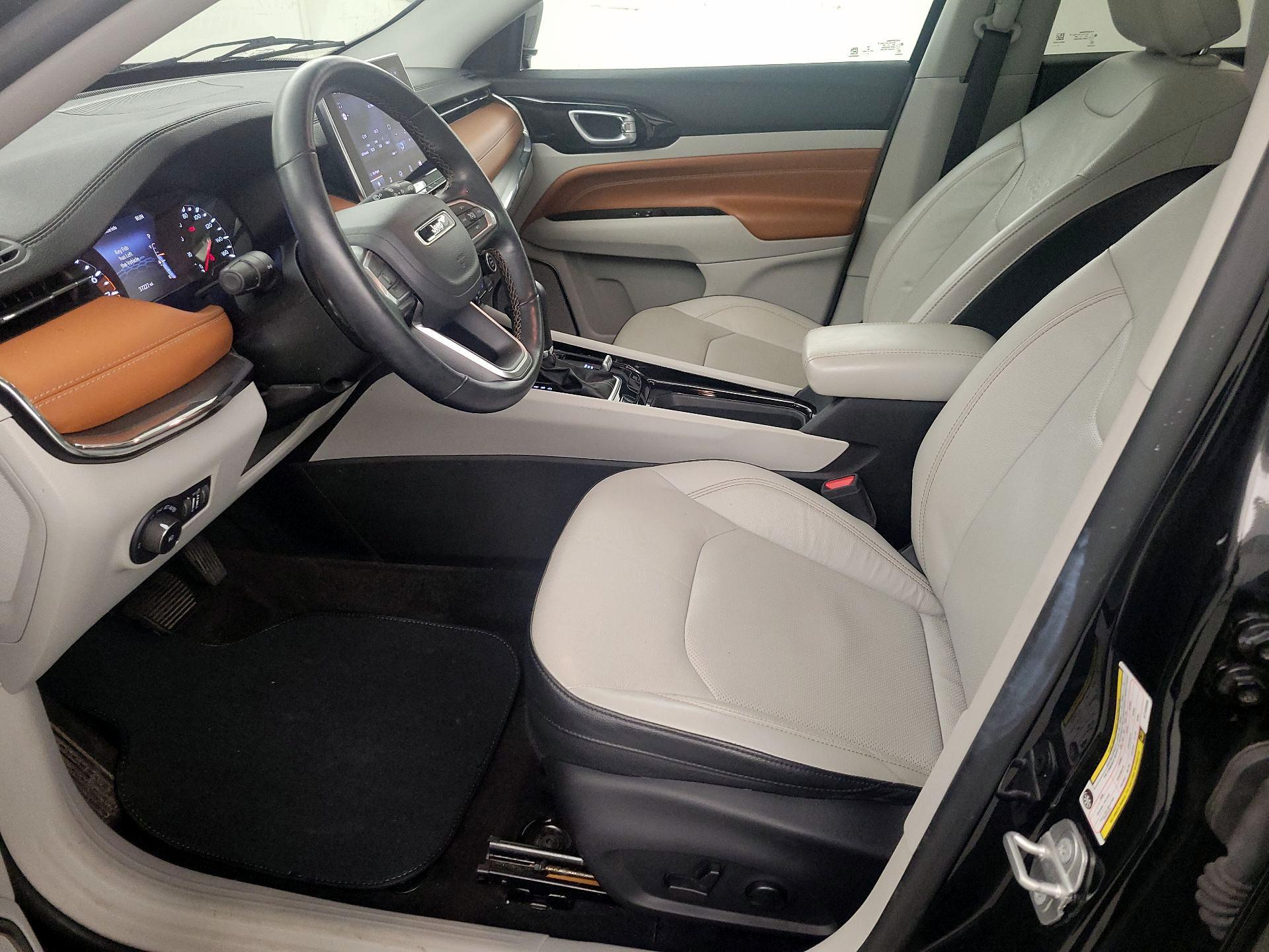 Thumbnail: 2022 Jeep Compass - 11