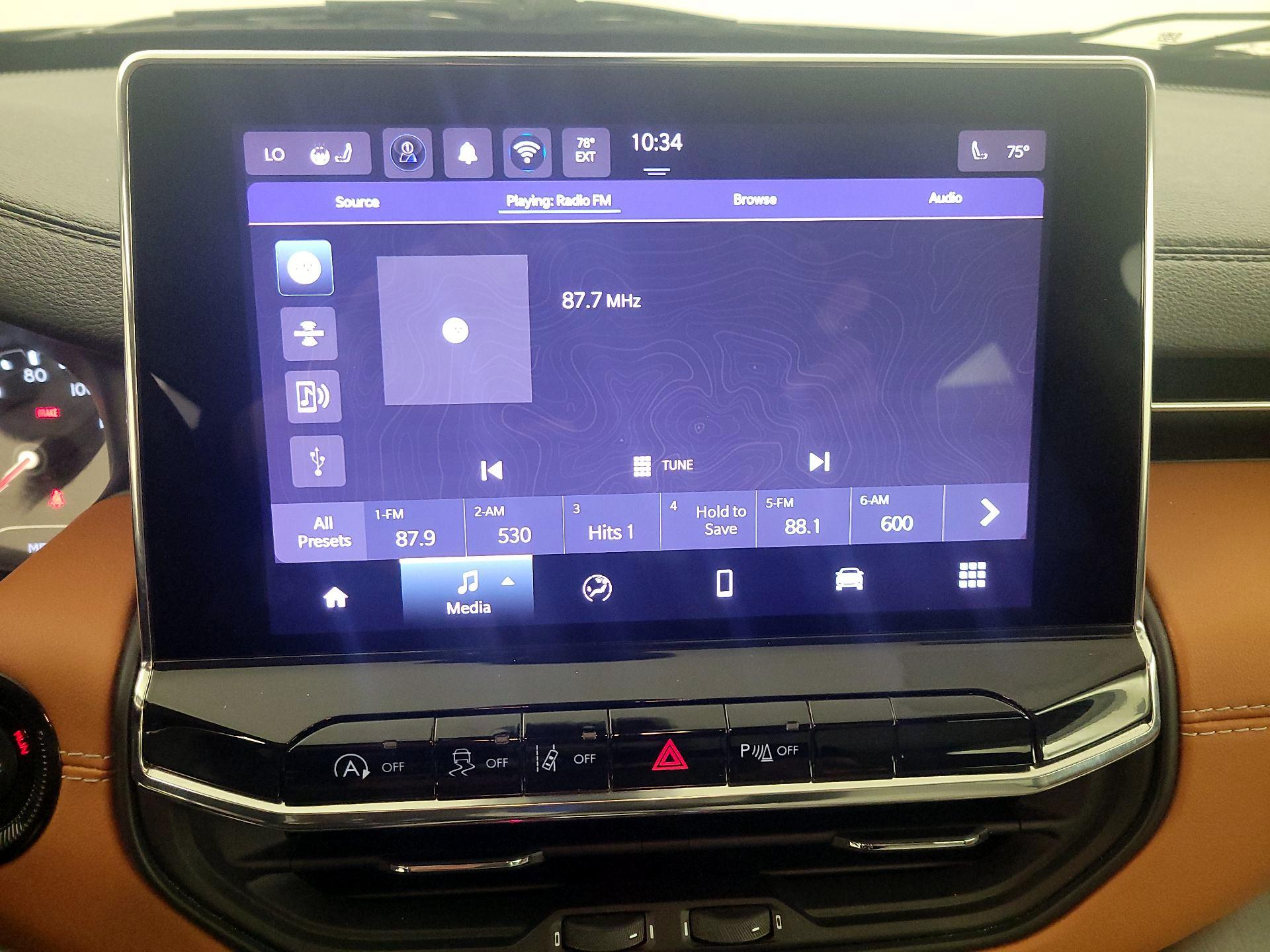 Thumbnail: 2022 Jeep Compass - 15