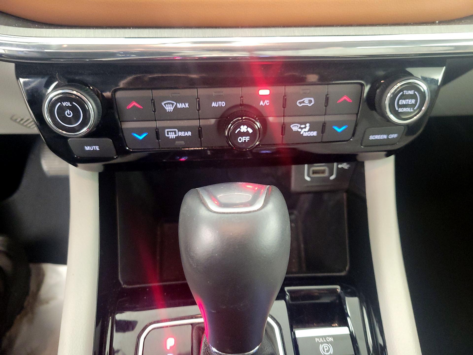 Thumbnail: 2022 Jeep Compass - 16