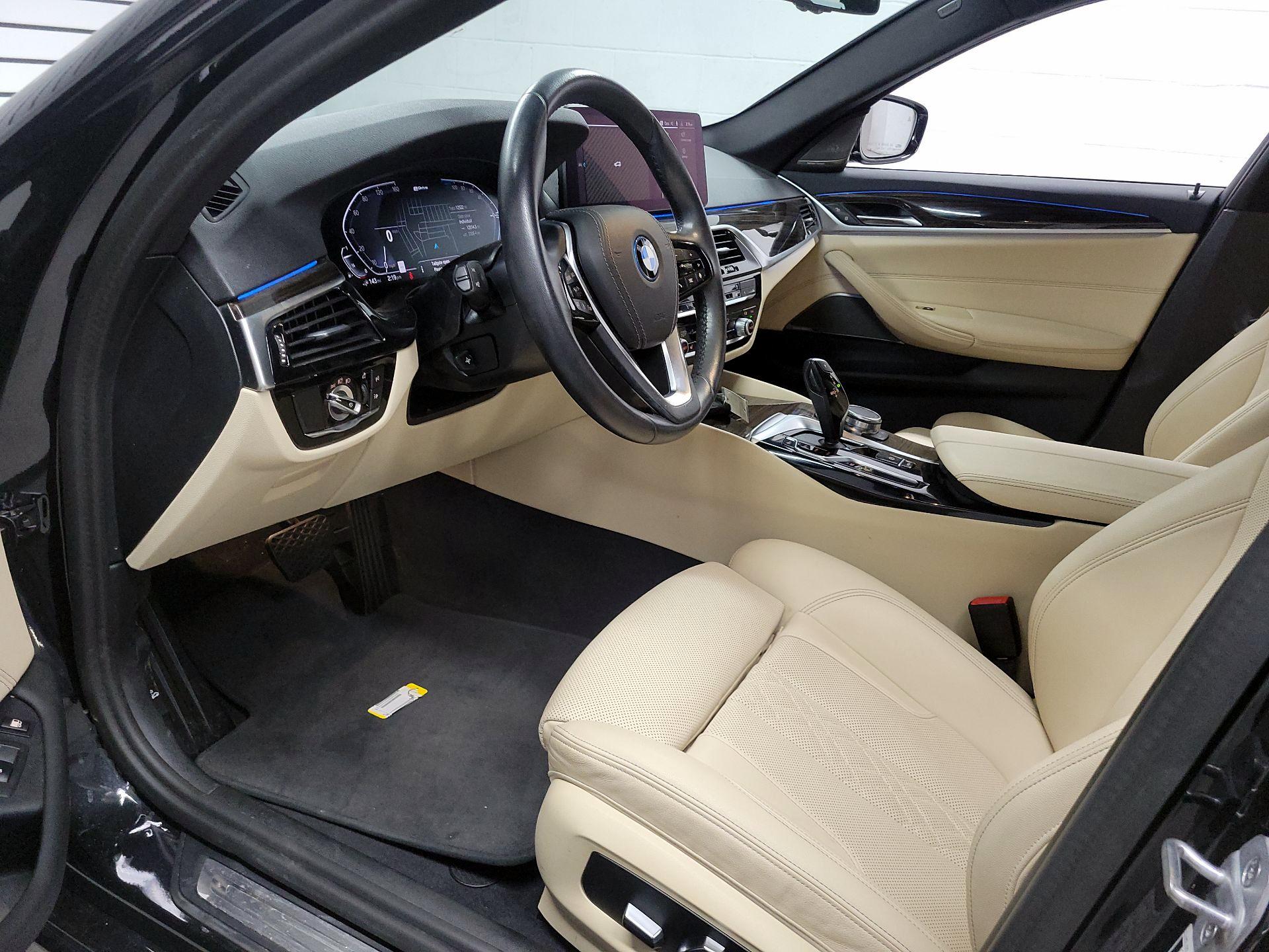 Thumbnail: 2023 BMW 5 Series - 9