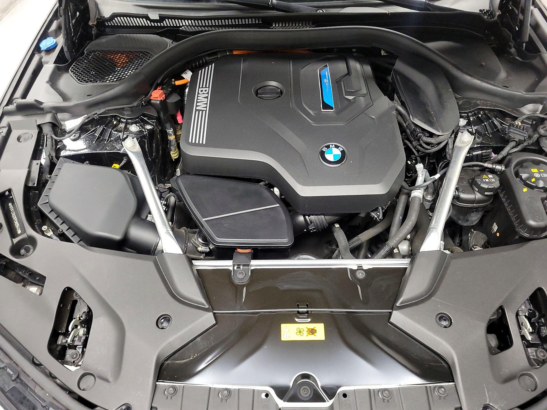 Thumbnail: 2023 BMW 5 Series - 17