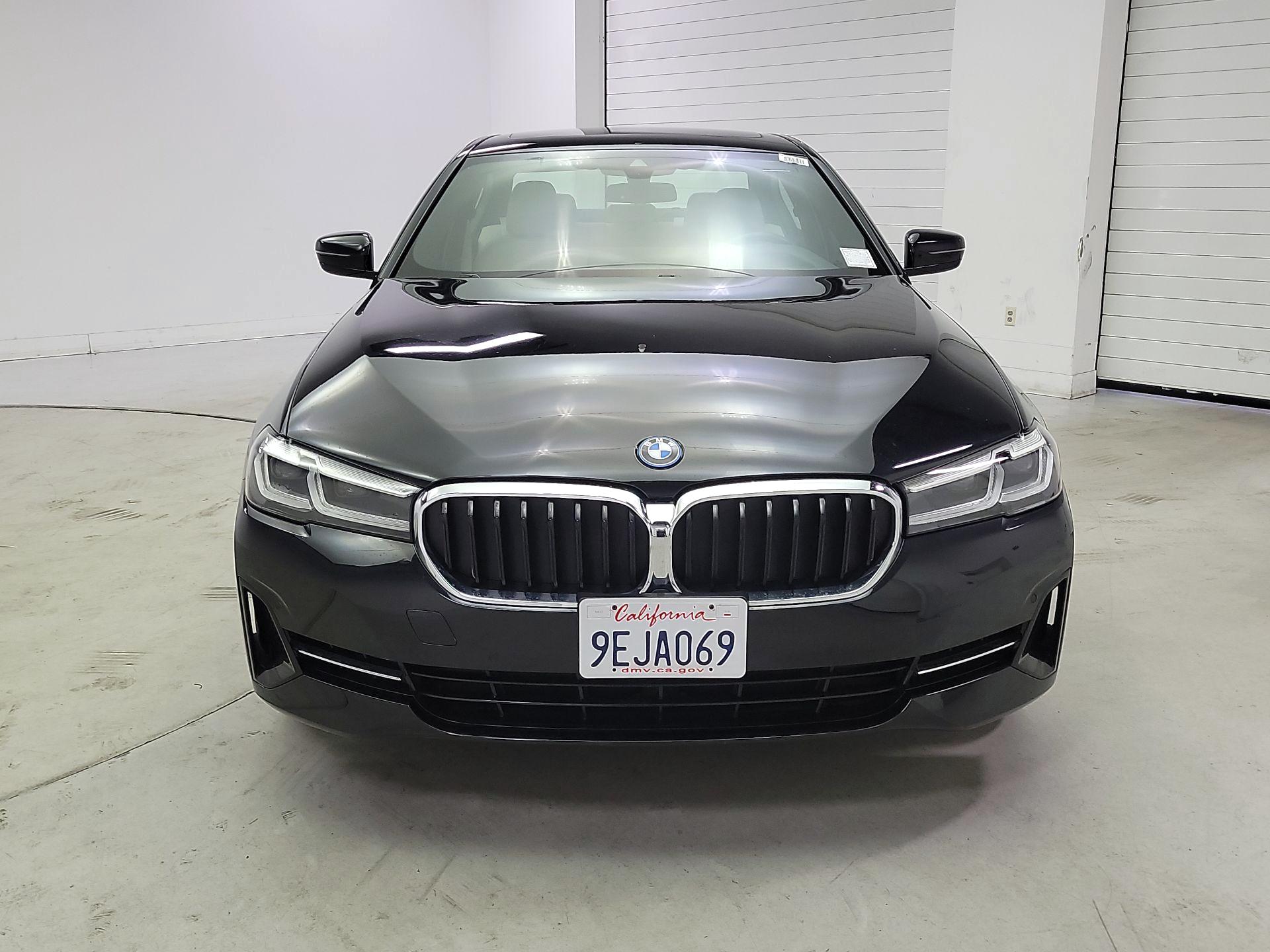 Thumbnail: 2023 BMW 5 Series - 2