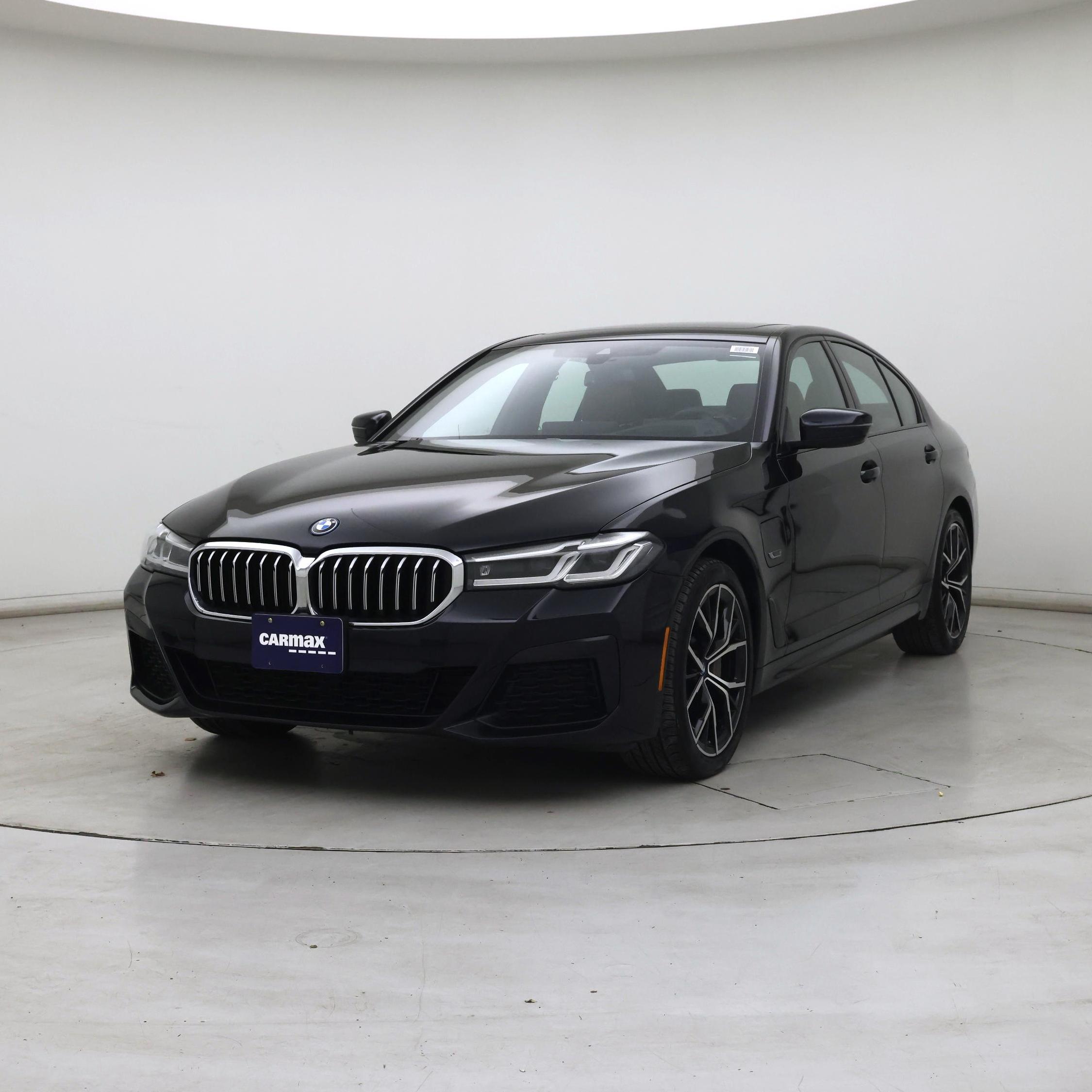 Thumbnail: 2023 BMW 5 Series - 4