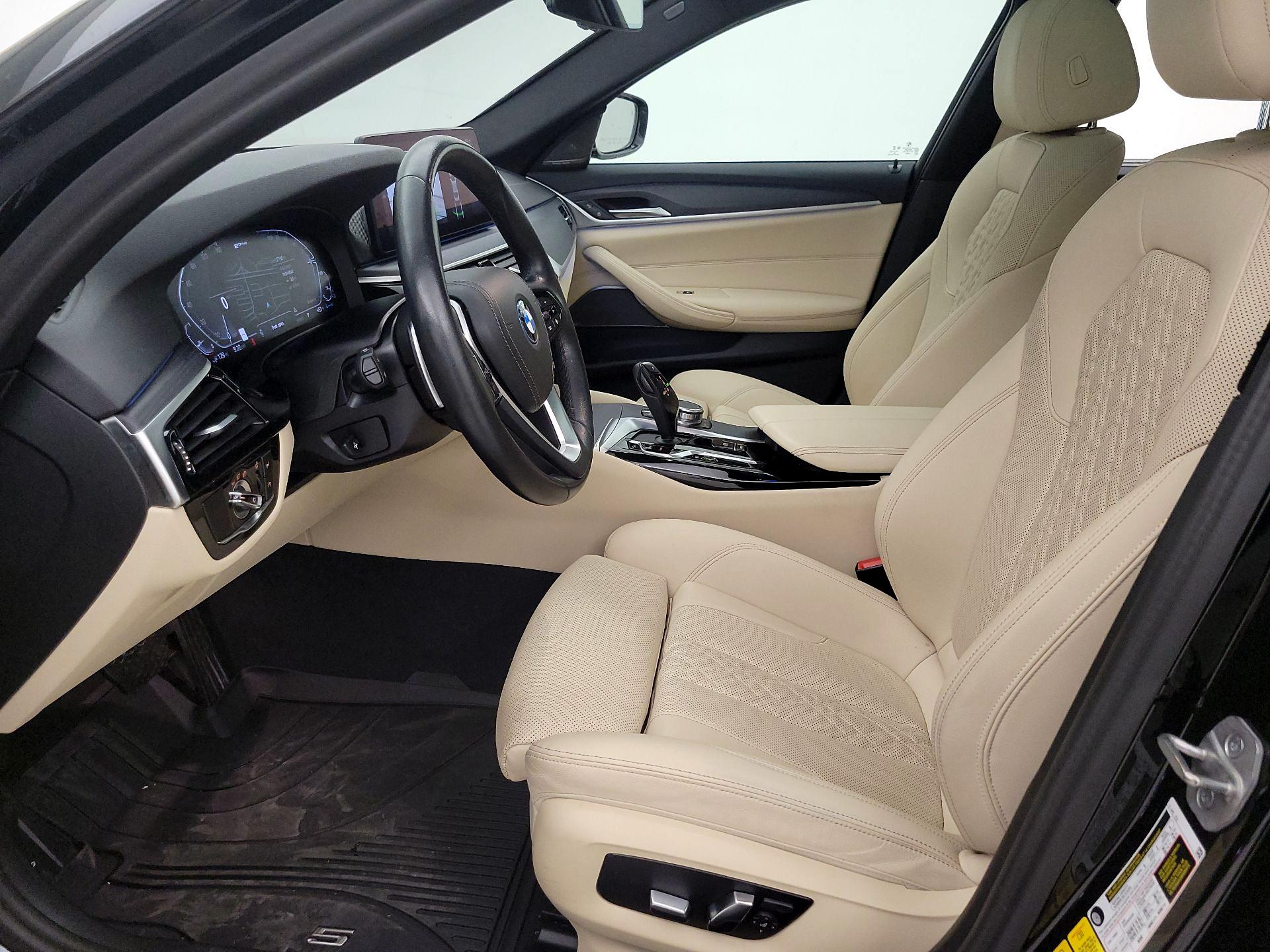 Thumbnail: 2023 BMW 5 Series - 11