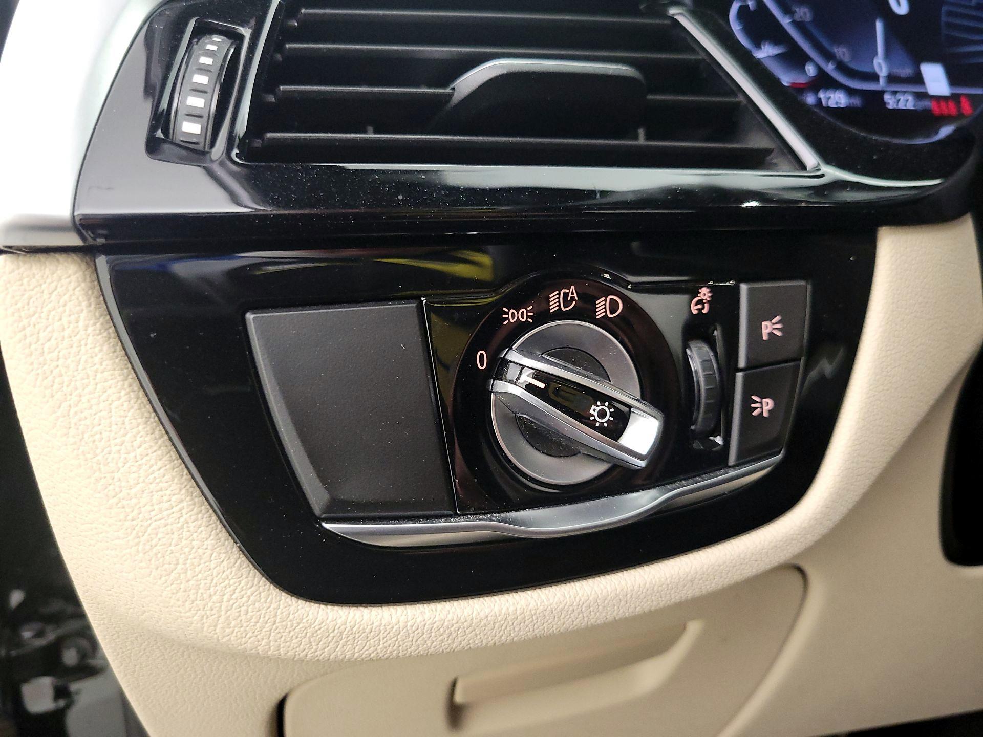 Thumbnail: 2023 BMW 5 Series - 13