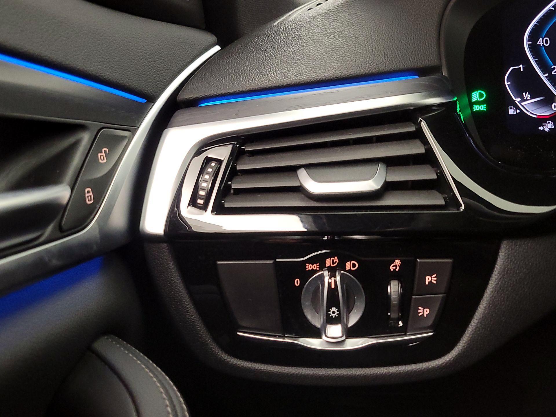 Thumbnail: 2023 BMW 5 Series - 13