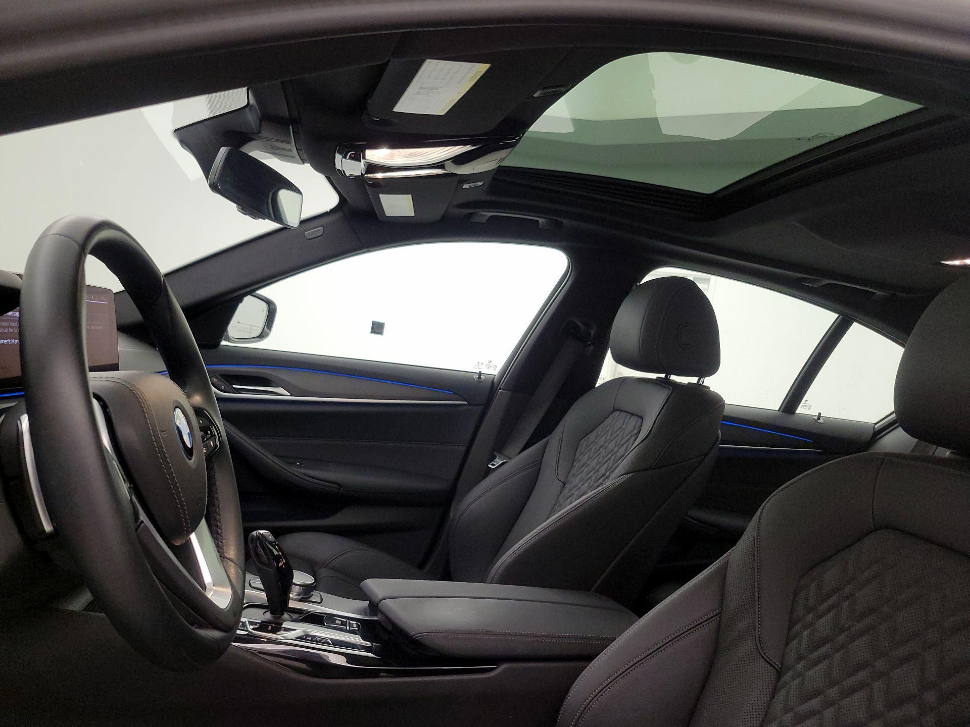 Thumbnail: 2023 BMW 5 Series - 20