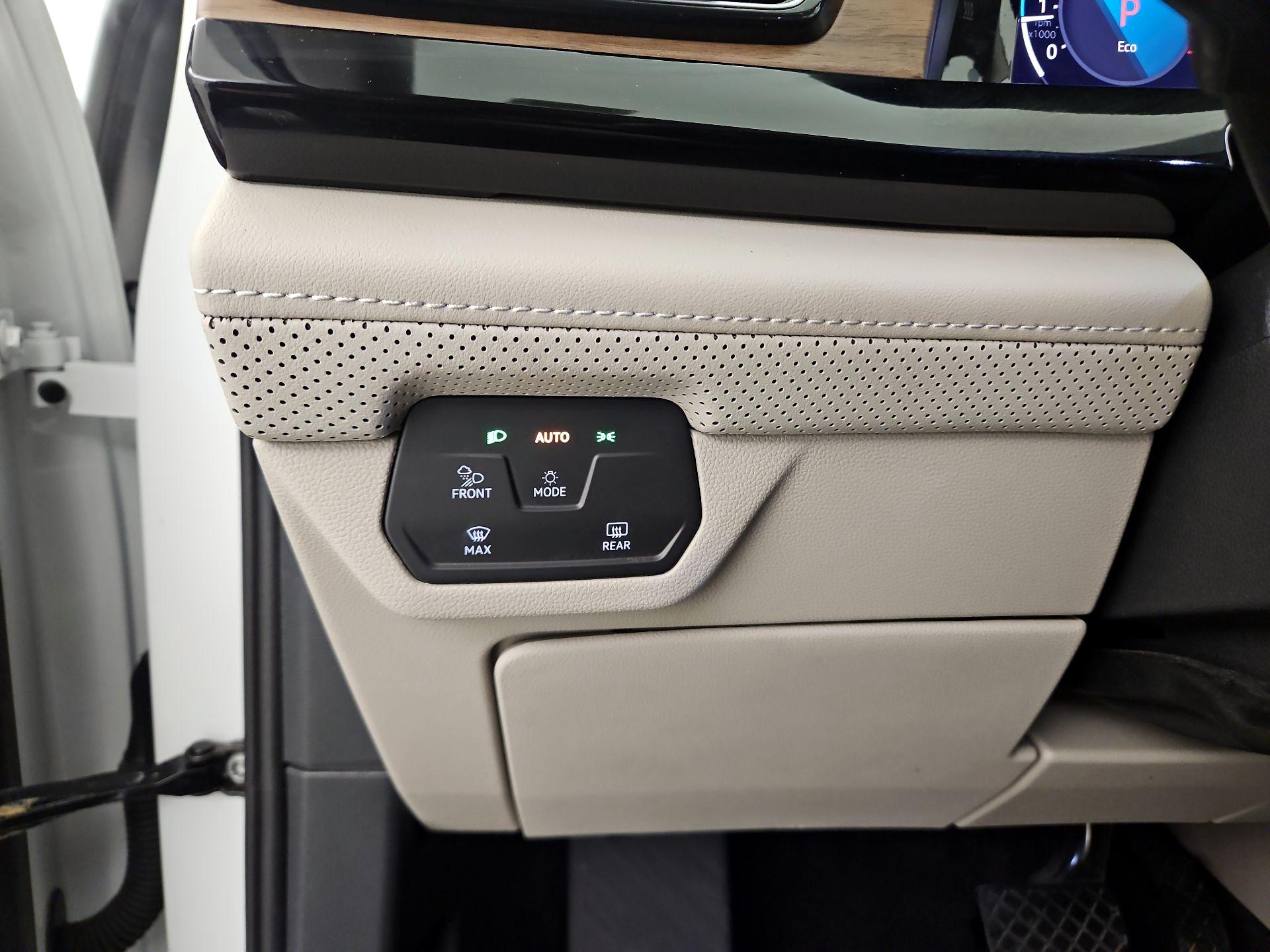 Thumbnail: 2024 Volkswagen Atlas - 13