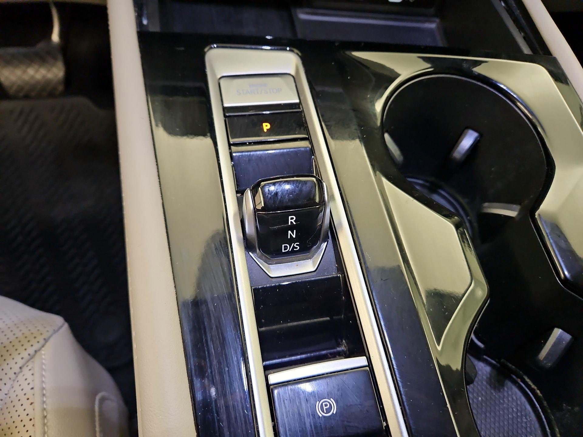 Thumbnail: 2024 Volkswagen Atlas - 17