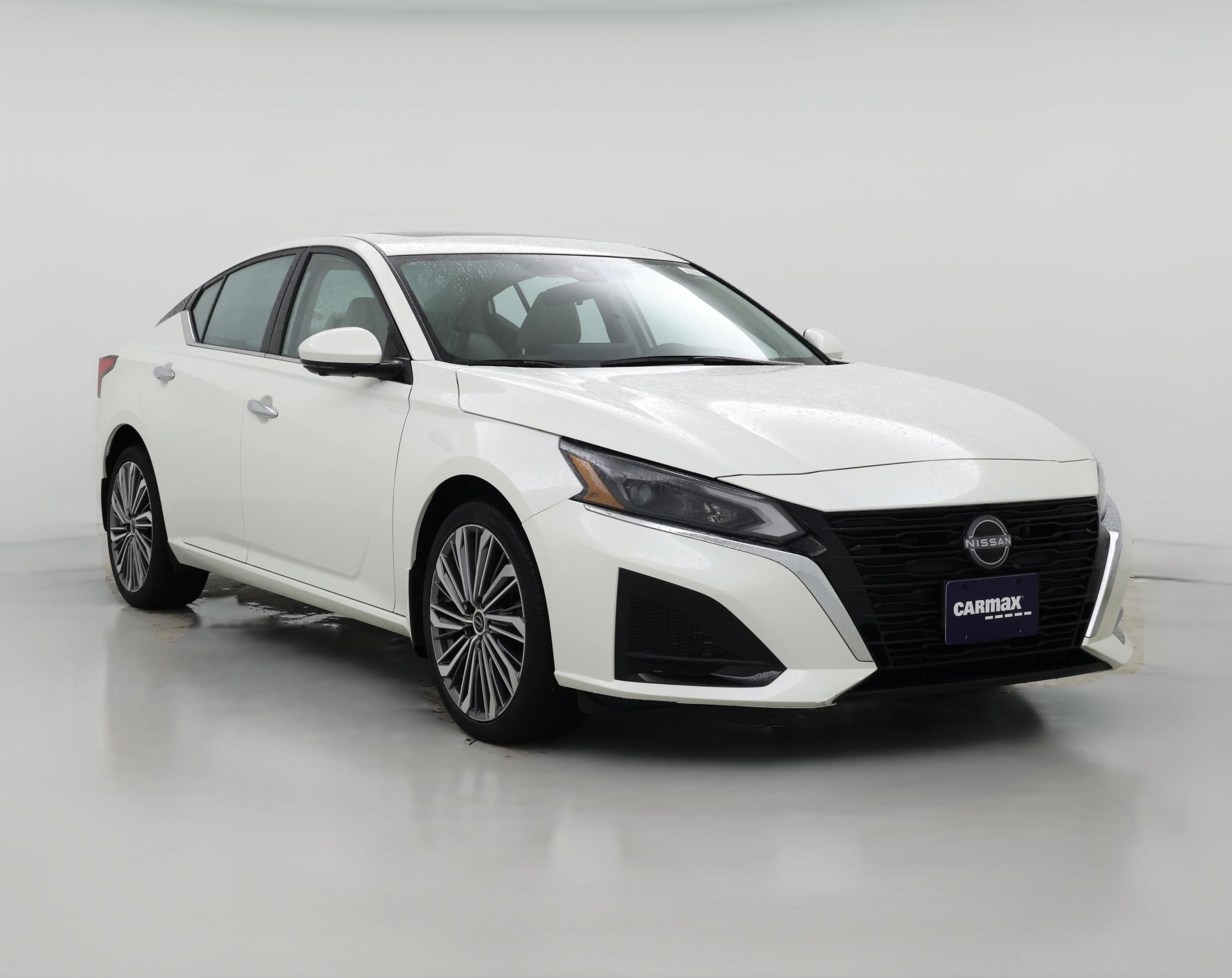 Thumbnail: 2023 Nissan Altima - 1