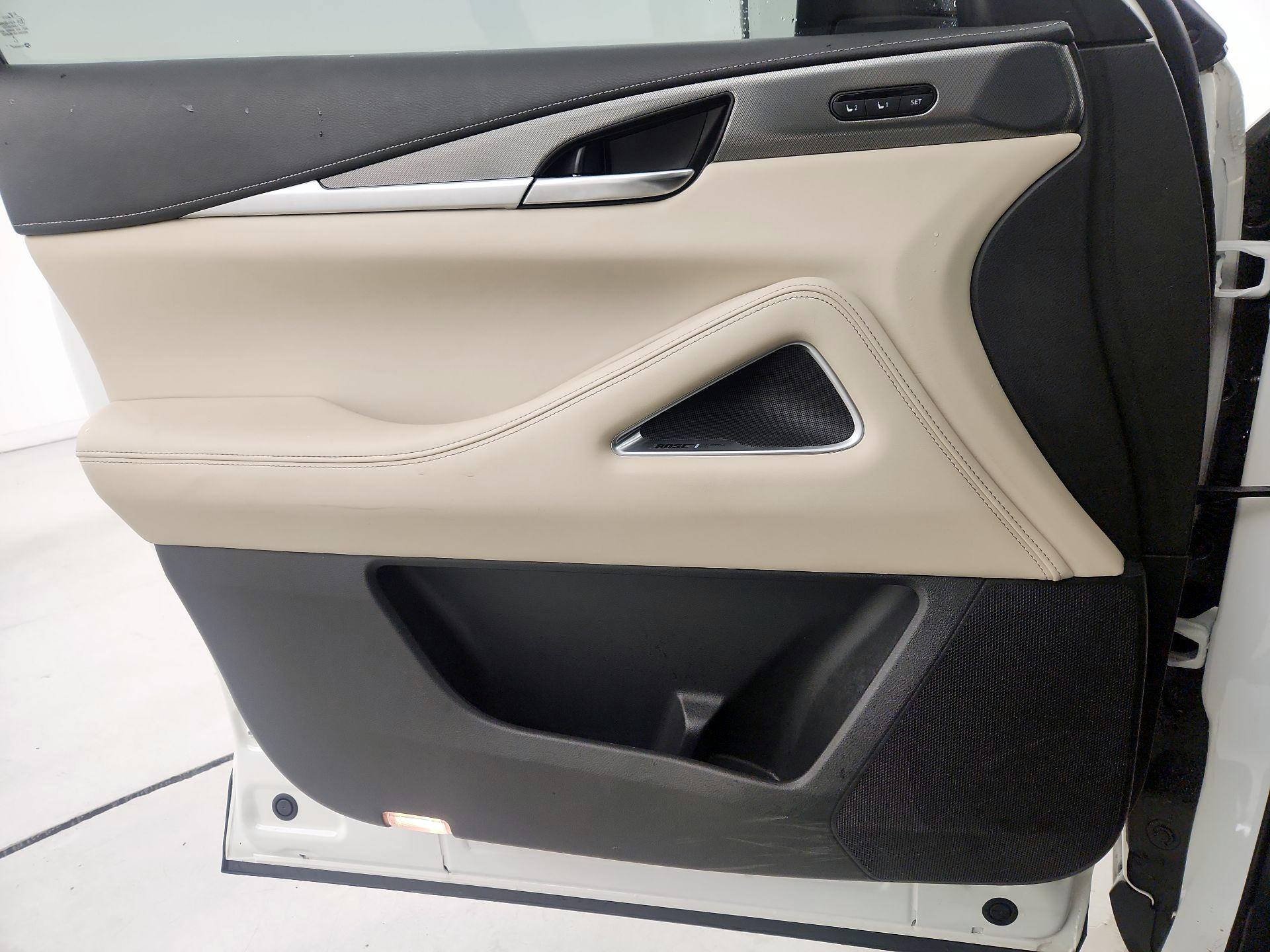 Thumbnail: 2023 INFINITI QX60 - 12