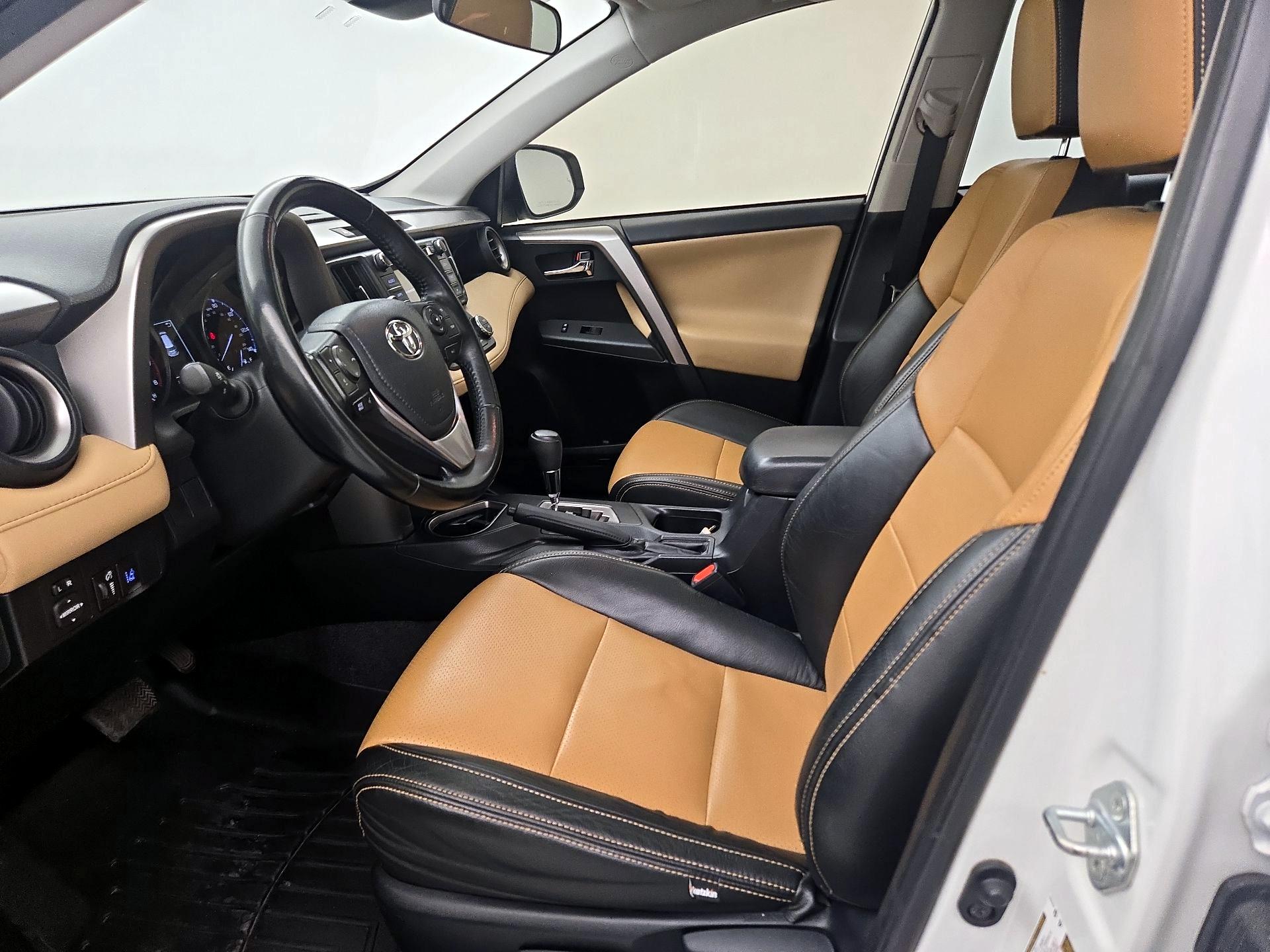 Thumbnail: 2018 Toyota RAV4 - 11