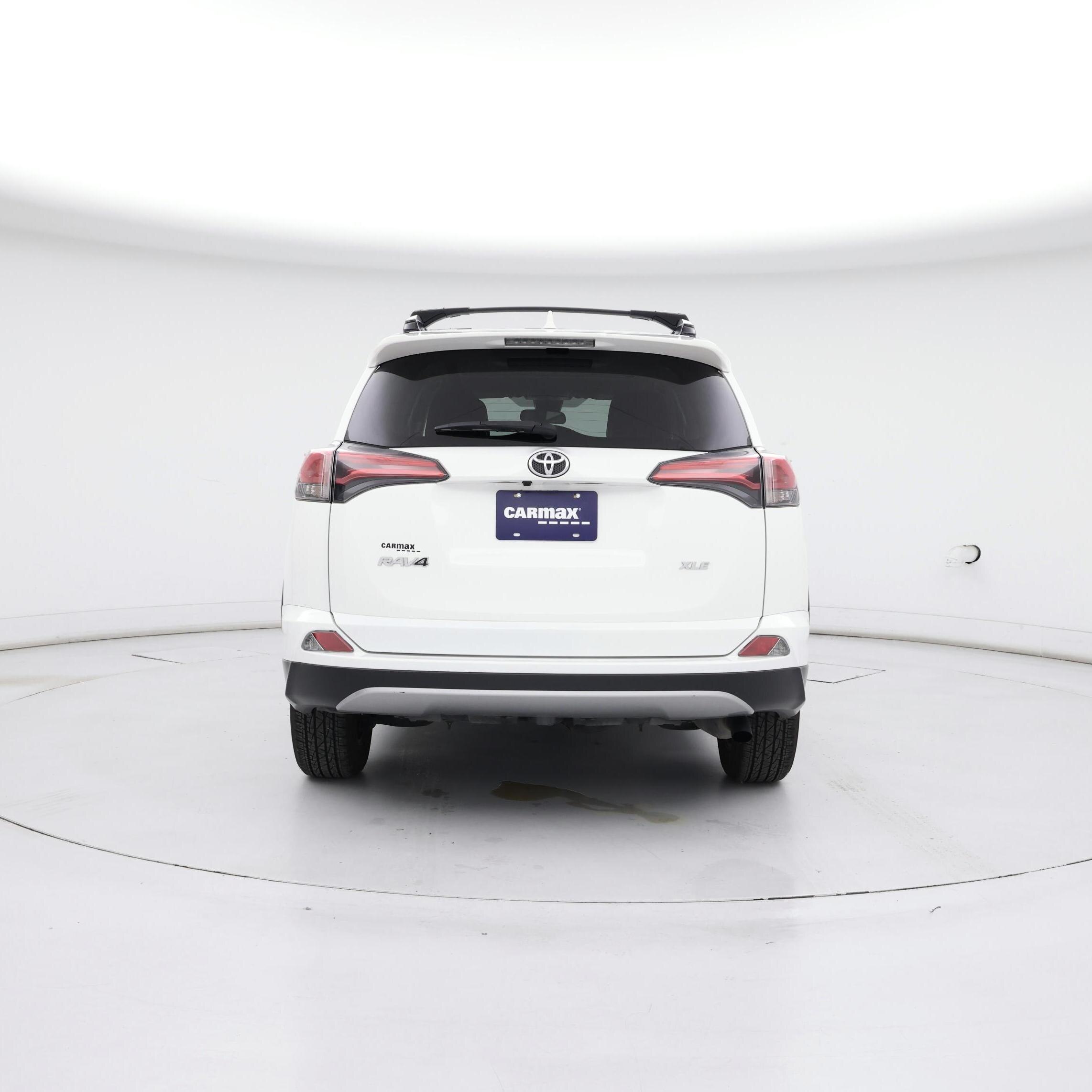 Thumbnail: 2018 Toyota RAV4 - 6