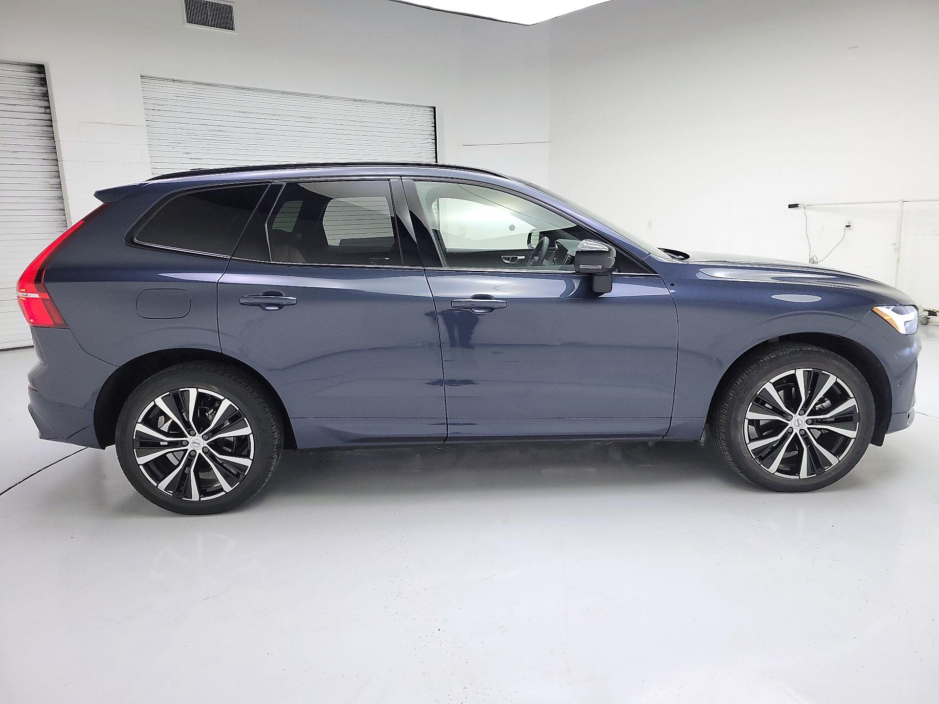 Thumbnail: 2024 Volvo XC60 - 4